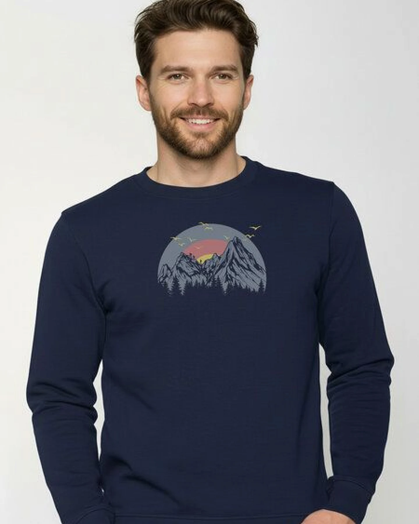 GREENBOMB Peak Circle Wild - Gemütliches Sweatshirt aus Bio-Baumwolle / hochwertiger Print / GOTS / Fair & Vegan – Ansicht 2