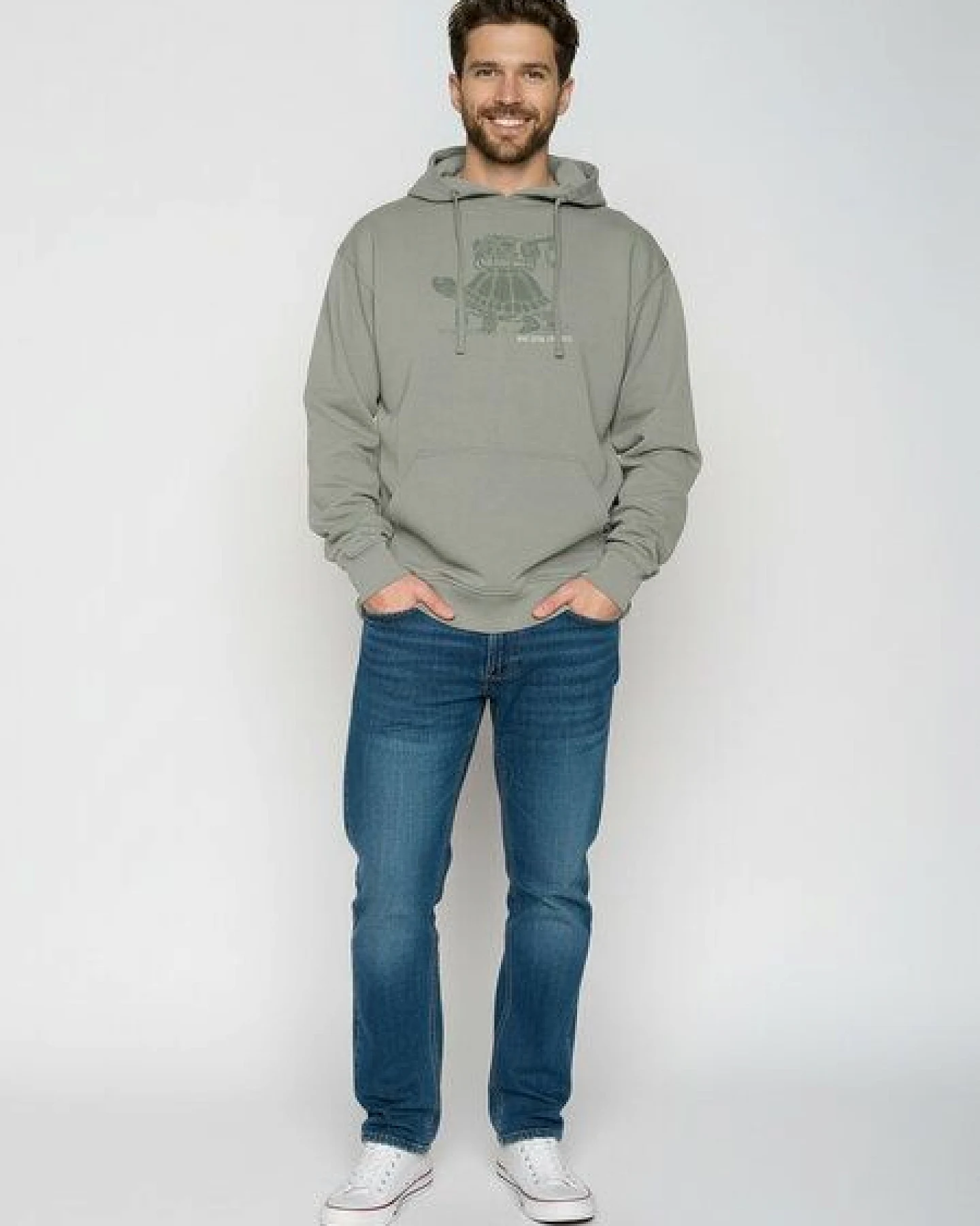 GREENBOMB Turtle Walk Joy - Gemütlicher Hoodie aus Bio-Baumwolle / hochwertiger Print / GOTS / Fair & Vegan – Ansicht 3