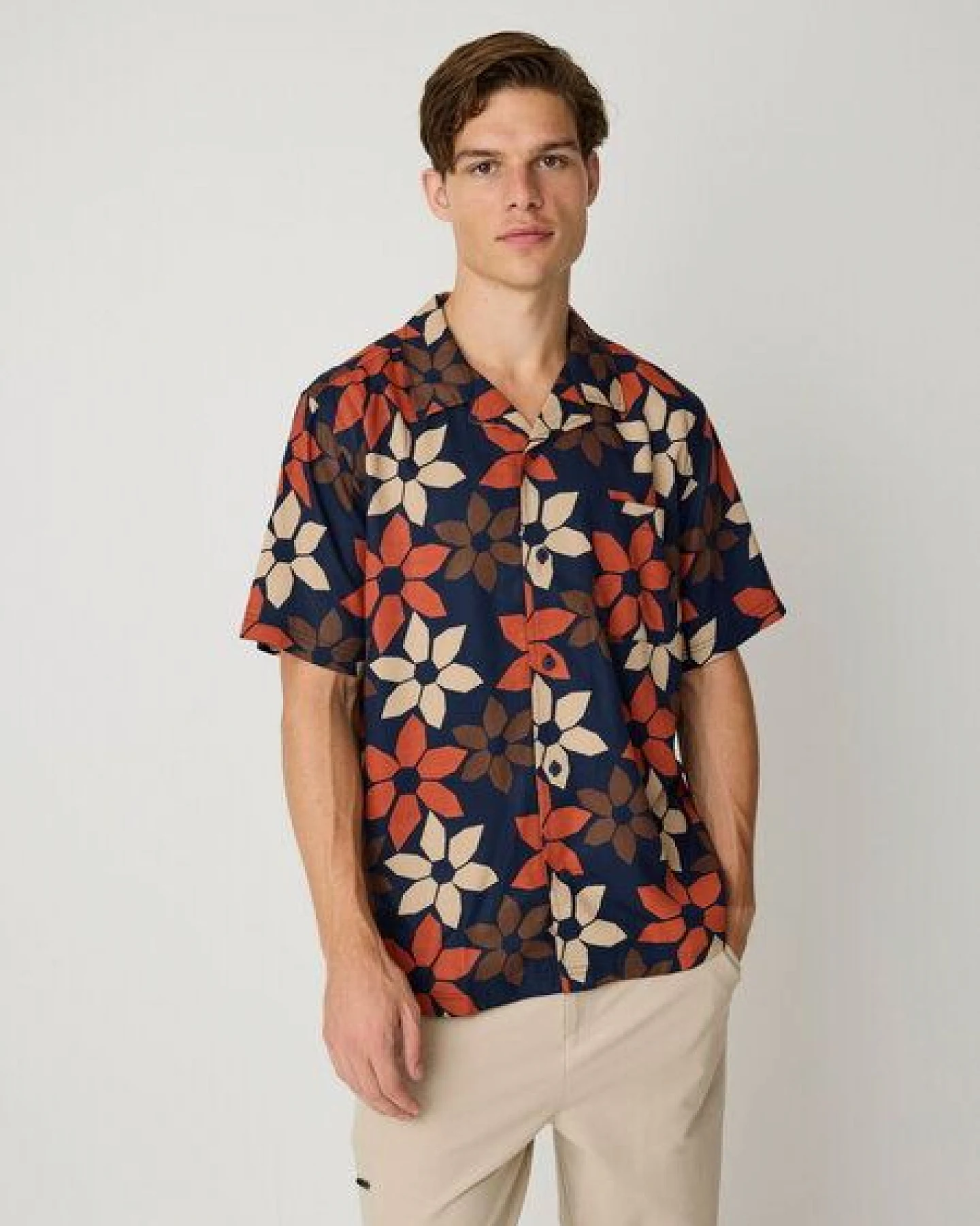 KnowledgeCotton Apparel Kurzärmeliges Hemd mit Blumenprint aus Tencel – Ansicht 2