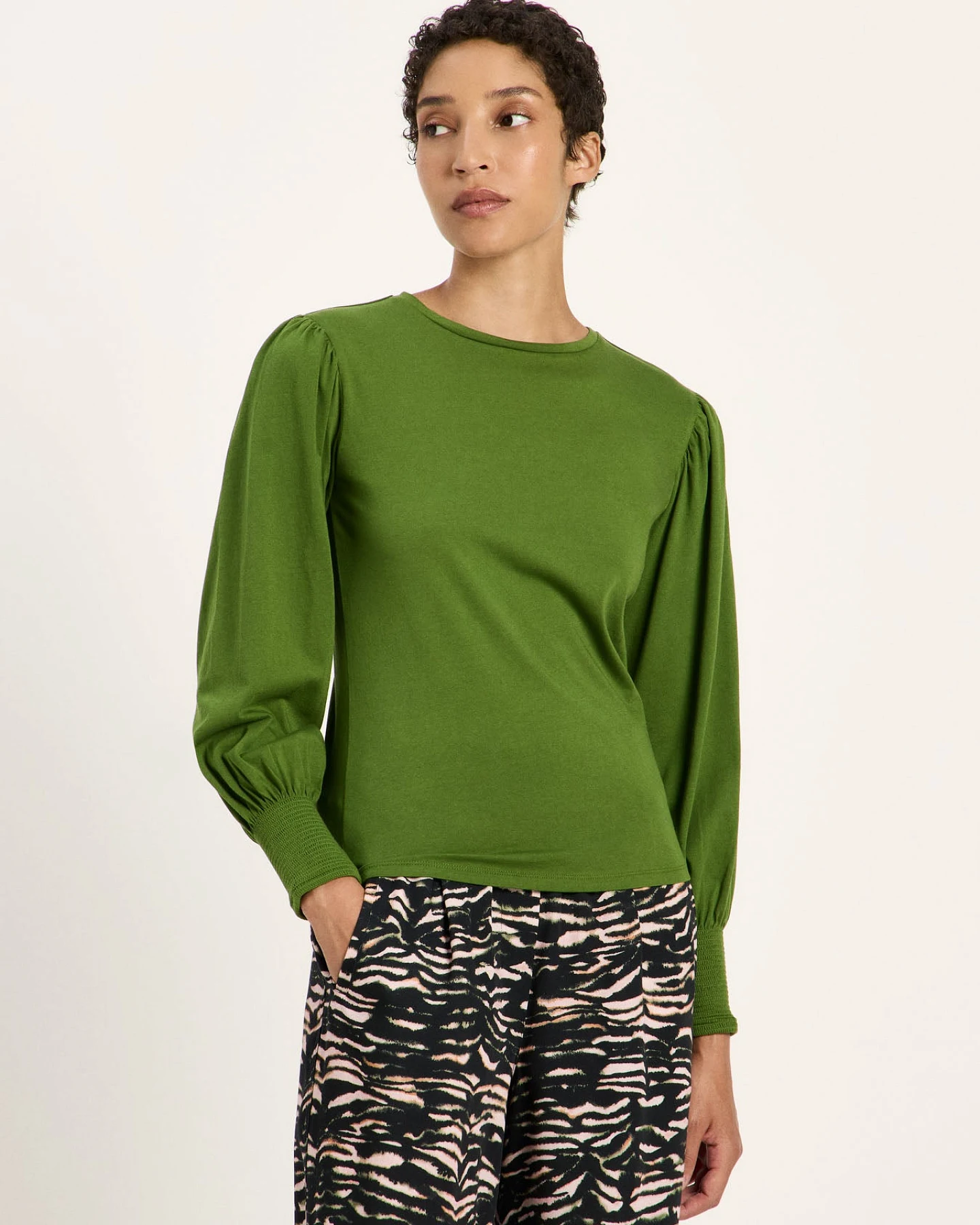 Shirt mit gerafftem Ärmel (GOTS) – Ansicht 2