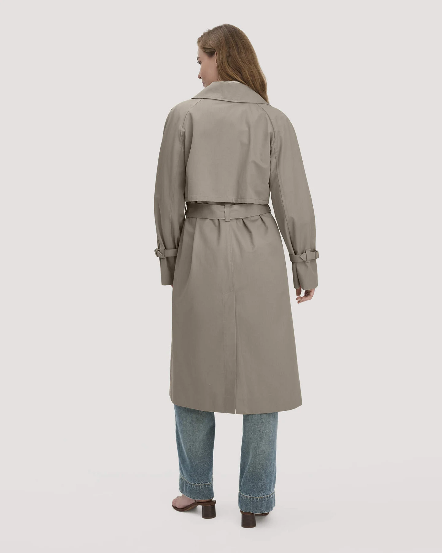 hessnatur Damen Trenchcoat Relaxed NATURE SHELL aus Bio-Baumwolle - beige - Größe 46 – Ansicht 2