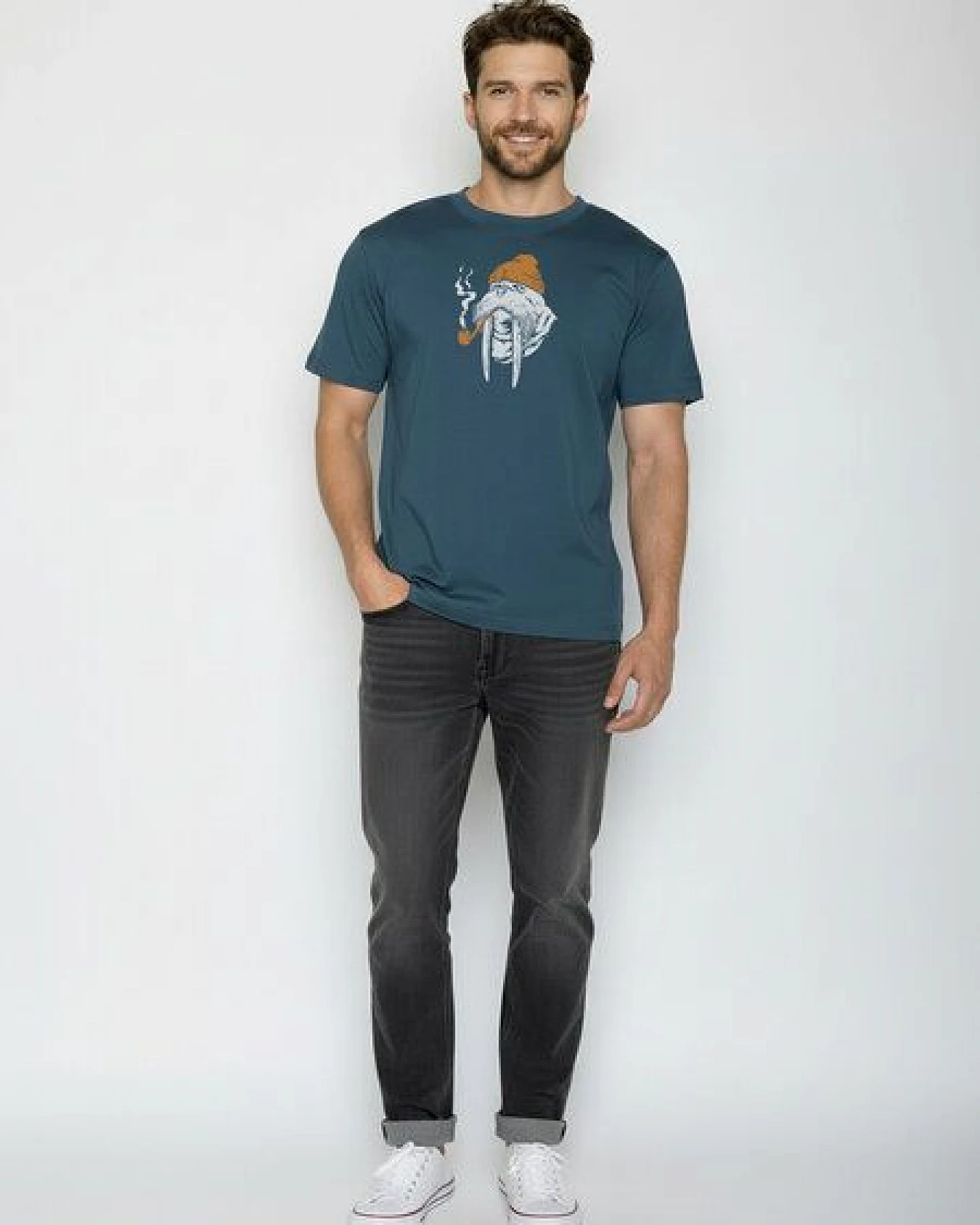 GREENBOMB Smokey Walrus Fusion - Lässiges Oversize-T-Shirt aus Bio-Baumwolle / hochwertiger Print / GOTS / Fair & Vegan – Ansicht 3
