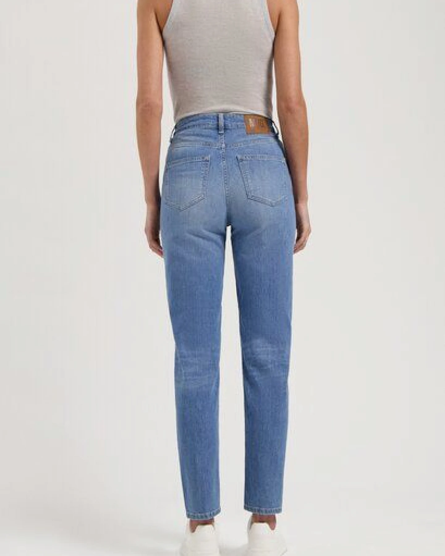 MUD Jeans Damen Jeans Tapered "Mams - Old Stone" – Ansicht 2