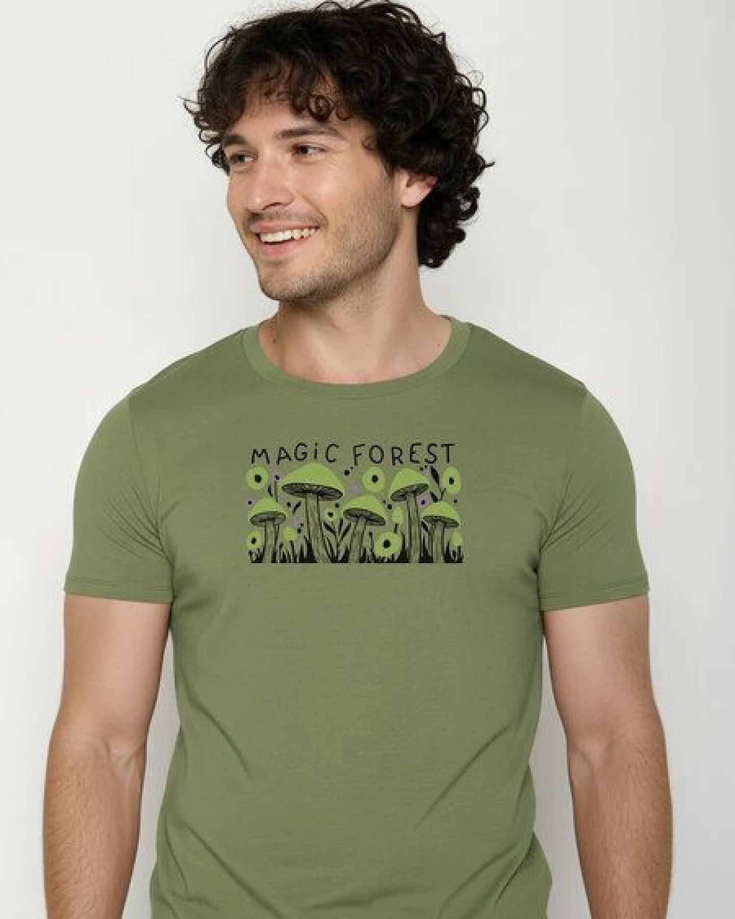 GREENBOMB Magic Forest Guide - Sportliches T-Shirt aus Bio-Baumwolle / hochwertiger Print / GOTS / Fair & Vegan – Ansicht 2