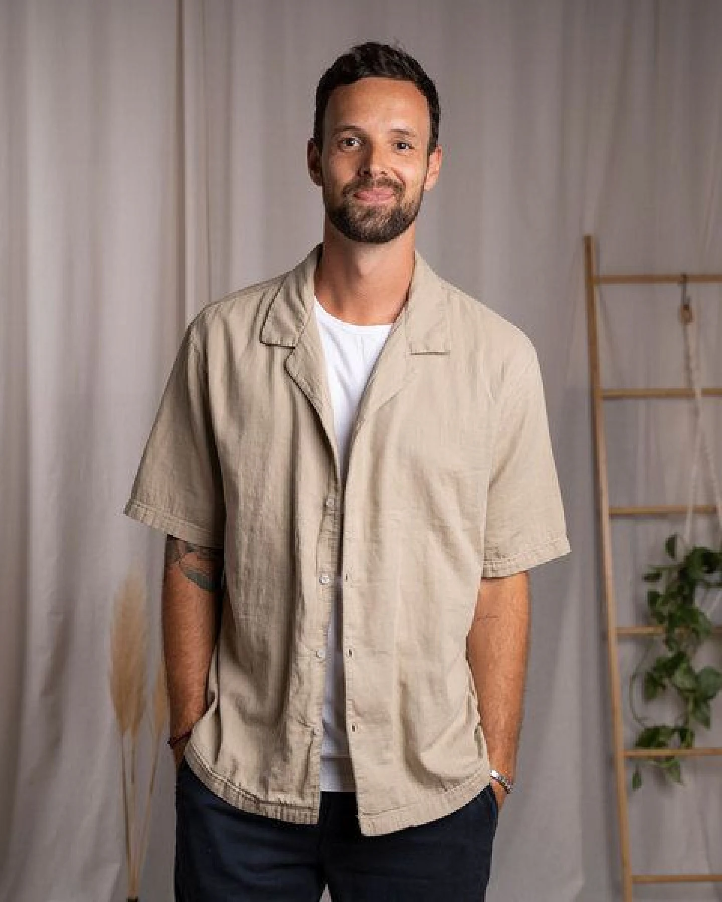 Vresh Clothing Ravael - Kurzes Hemd aus Biobaumwolle, Greige – Ansicht 3