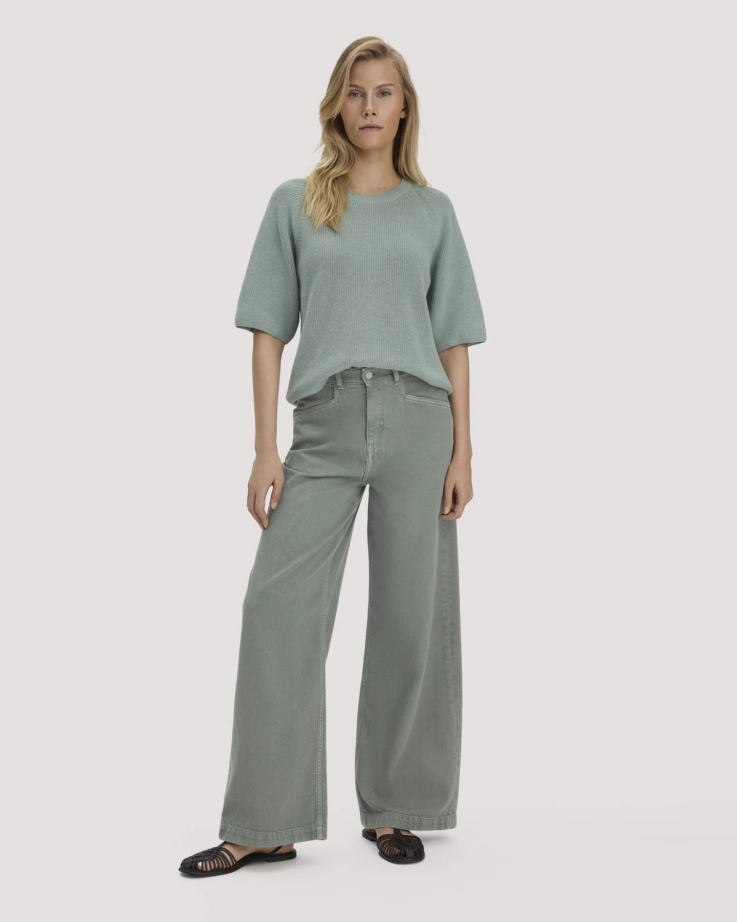 hessnatur Damen Strick Pullover Relaxed aus Bio-Baumwolle - grün - Größe S – Ansicht 2