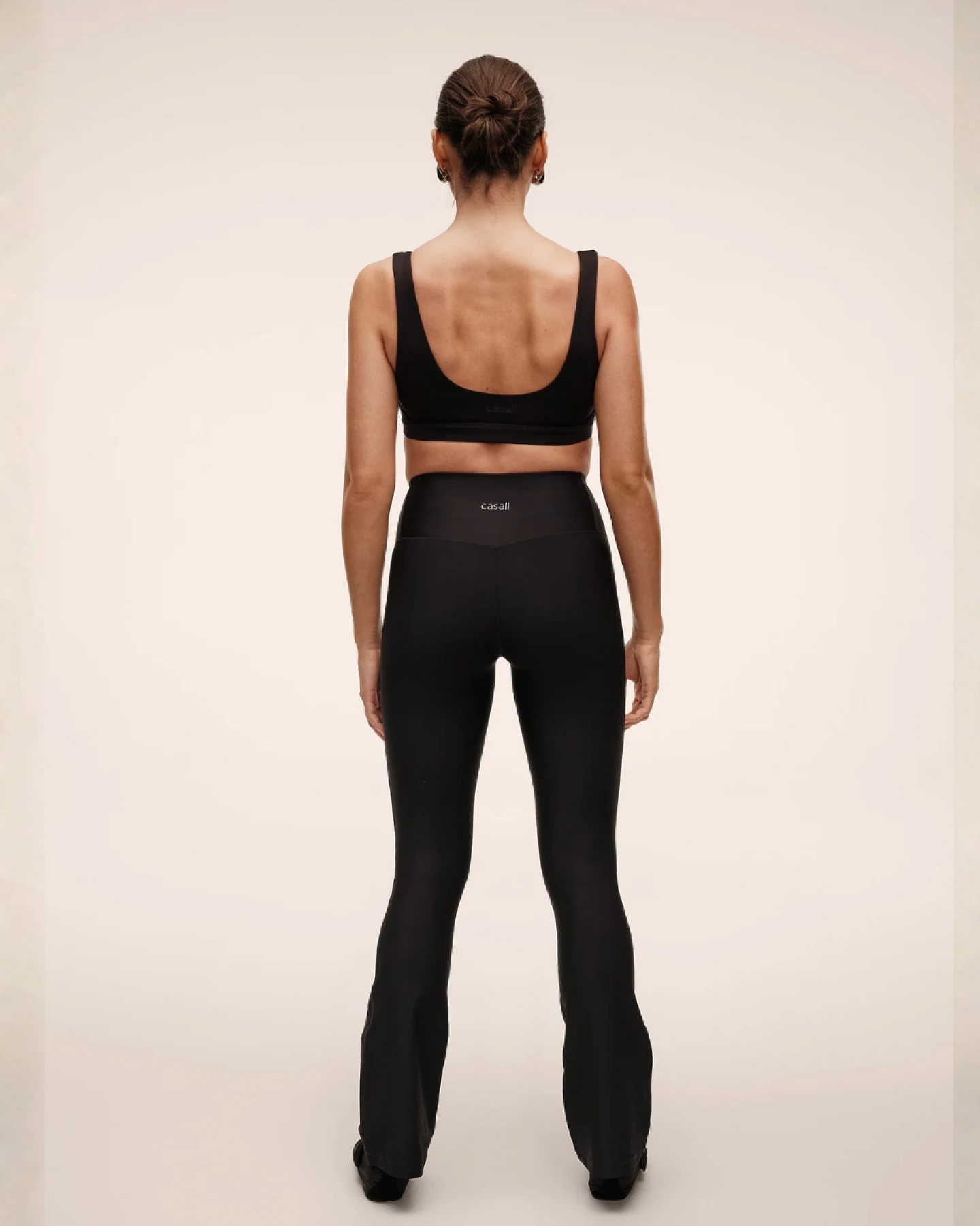 Casall Soft Touch Flared Pants - Black L – Ansicht 2