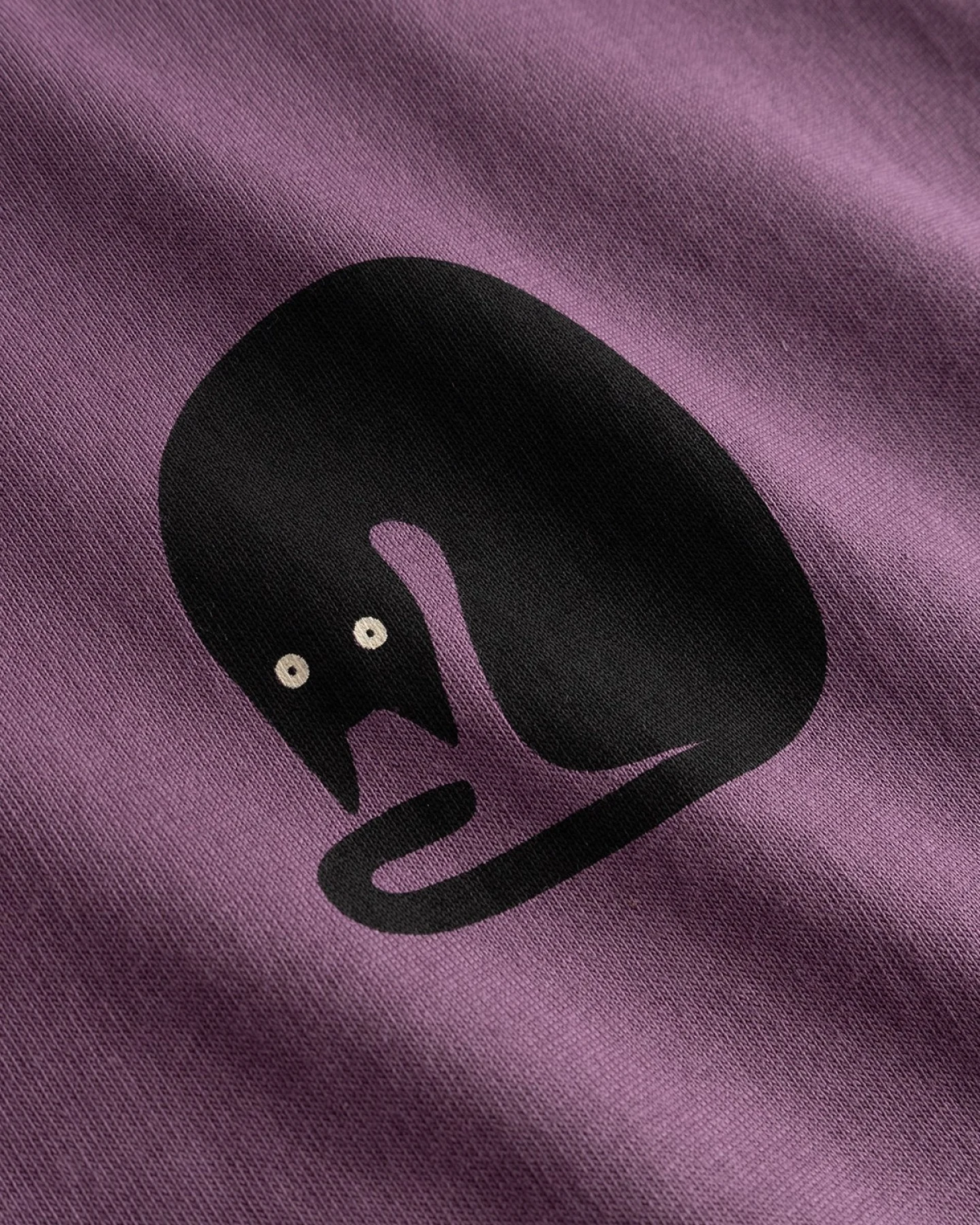 T-Shirt Visby Curious Cat Lila – Ansicht 3