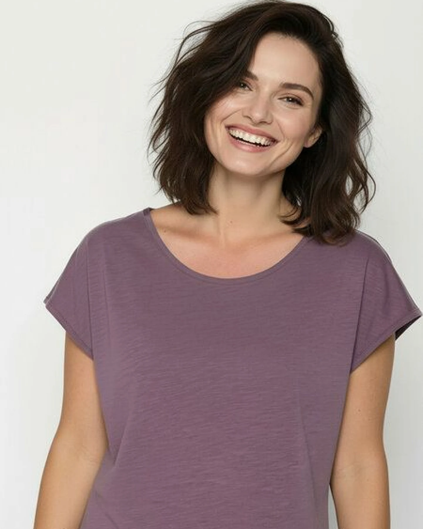 GREENBOMB Basic Cool - Lässiges T-Shirt aus Bio-Baumwolle / GOTS / Fair & Vegan – Ansicht 2