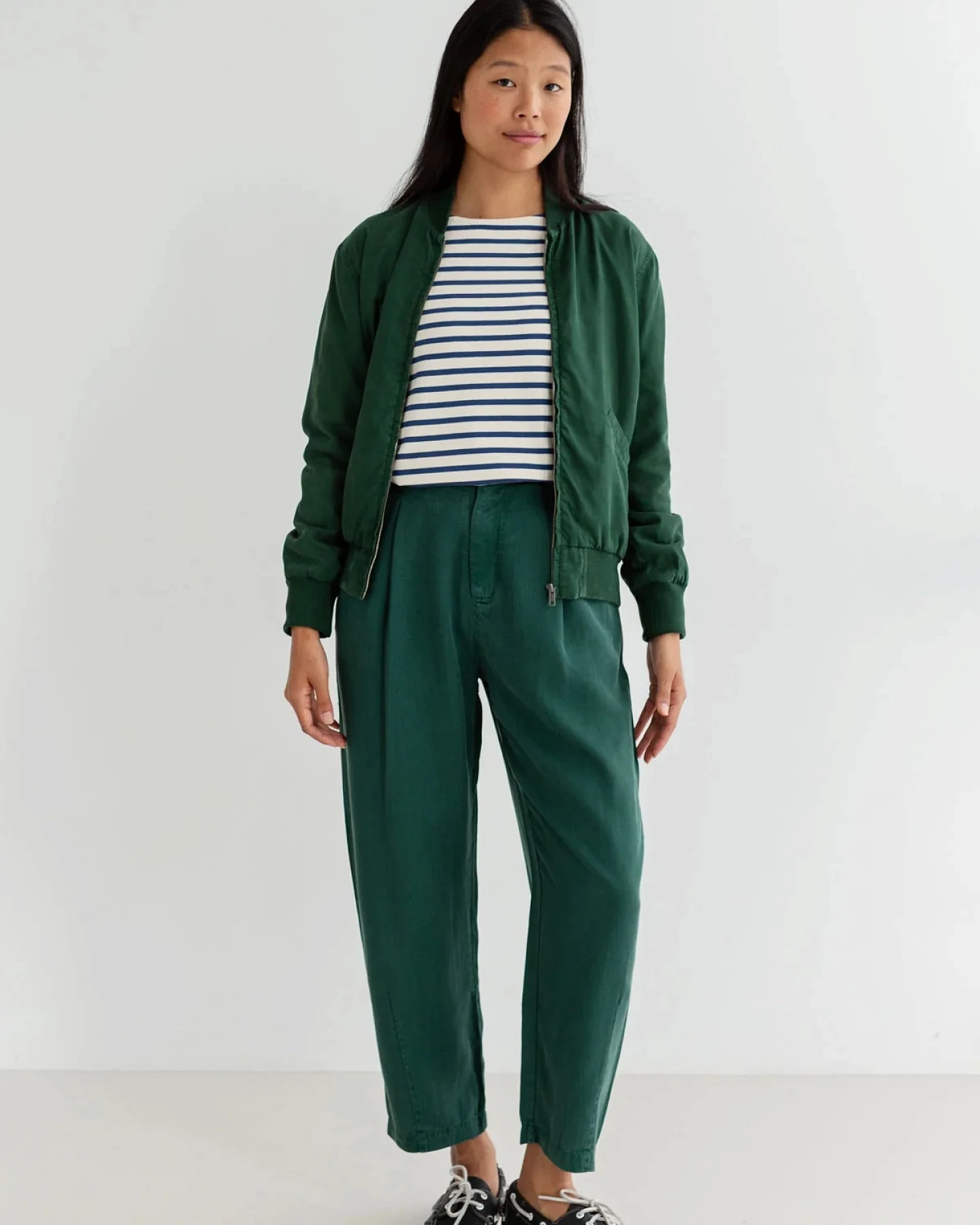 TWOTHIRDS Damen vegan Jacke Vulcano Dunkelgrün – Ansicht 2