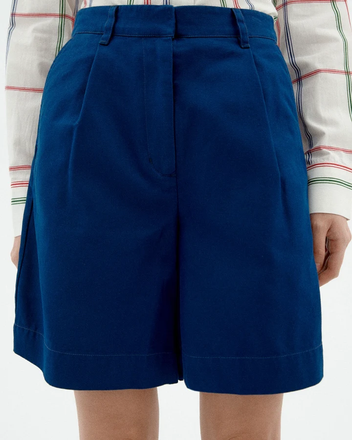 Thinking MU Damen vegan Shorts Bermuda Pinzette Lia Blau