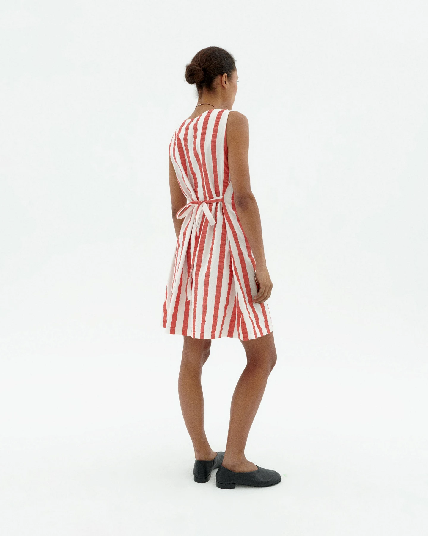 Thinking MU Damen vegan Kleid Seersucker Cecile Gestreift Rot – Ansicht 2