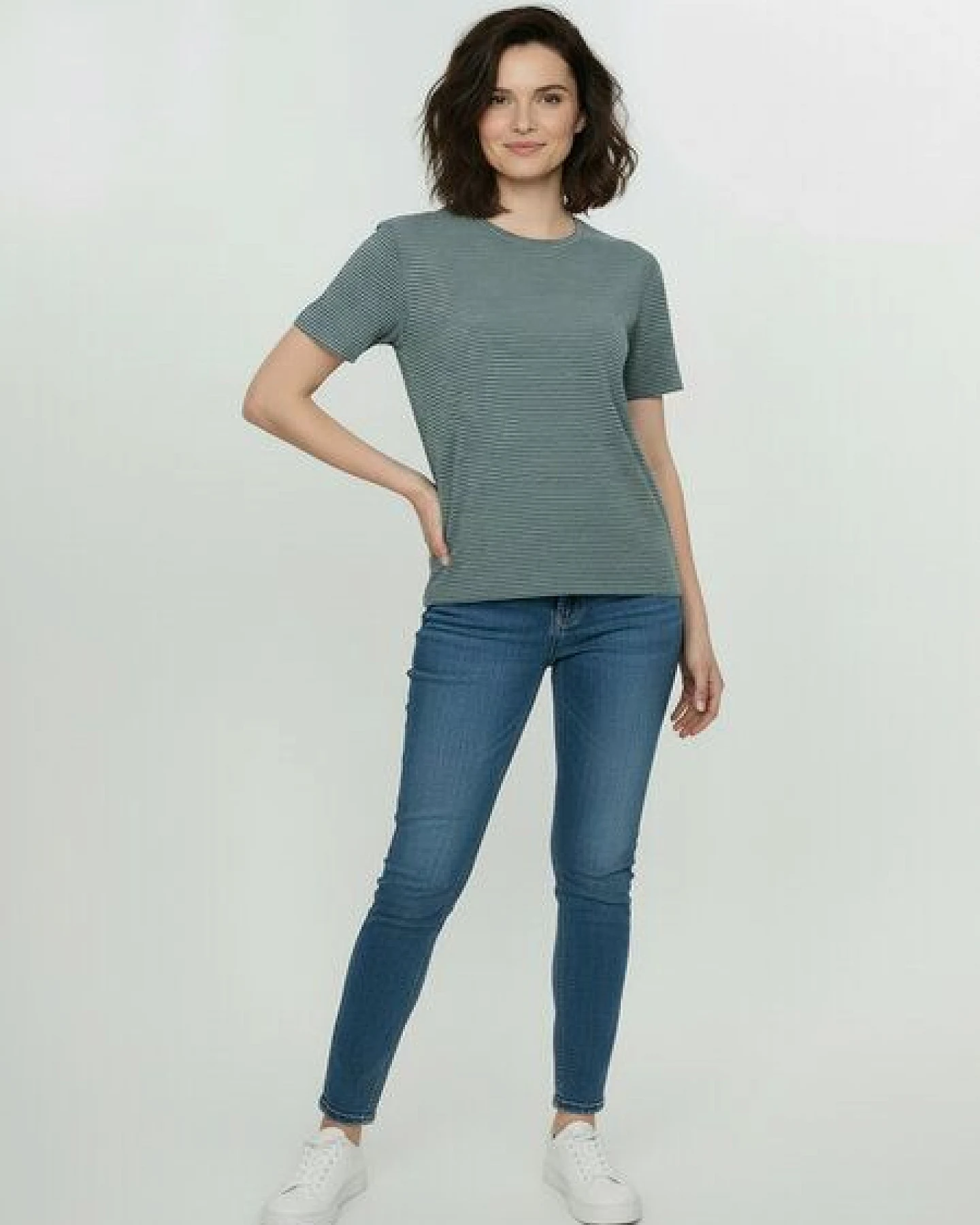 GREENBOMB Basic Nova - Kastiges T-Shirt aus Bio-Baumwolle / GOTS / Fair & Vegan – Ansicht 3