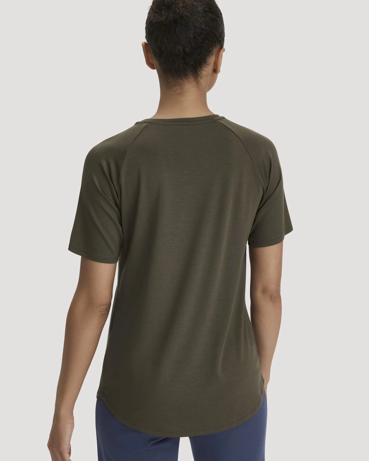 hessnatur Loungewear T-Shirt Regular ACTIVE COMFORT aus TENCEL™ Lyocell - grün - Größe 34 – Ansicht 3