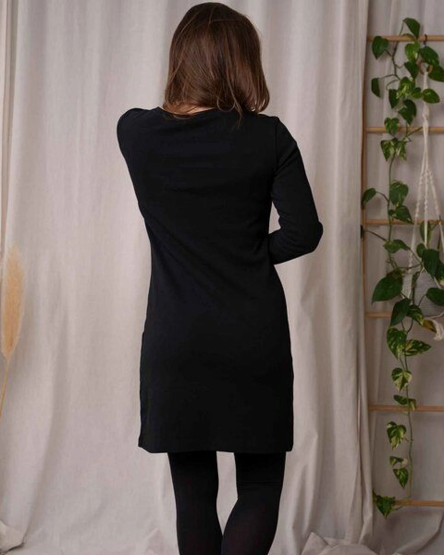 Vresh Clothing Vlora - Langarmkleid aus Biobaumwolle – Ansicht 3