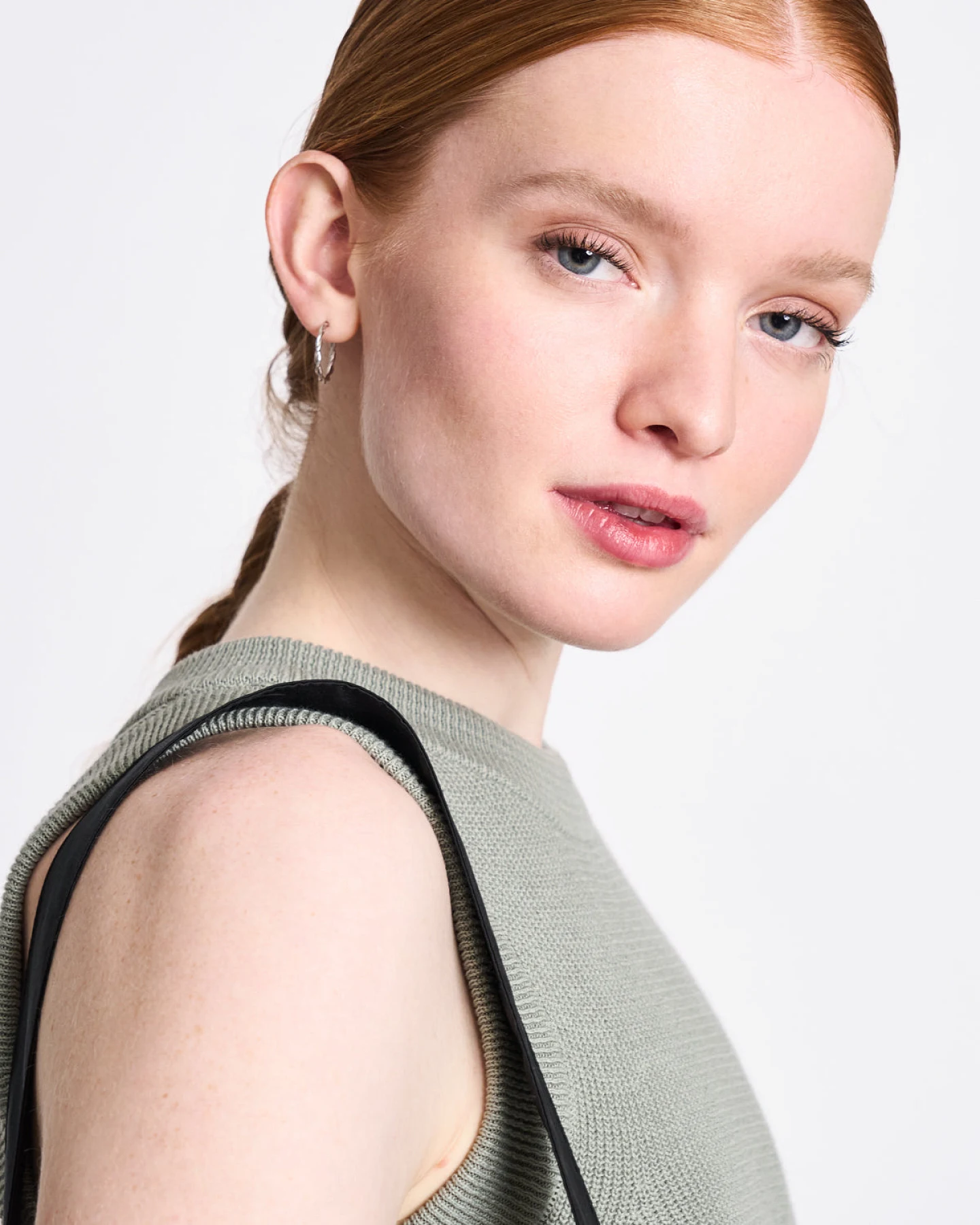 JAN 'N JUNE Damen vegan Strick-Top Garda Muted Sea Spray – Ansicht 2