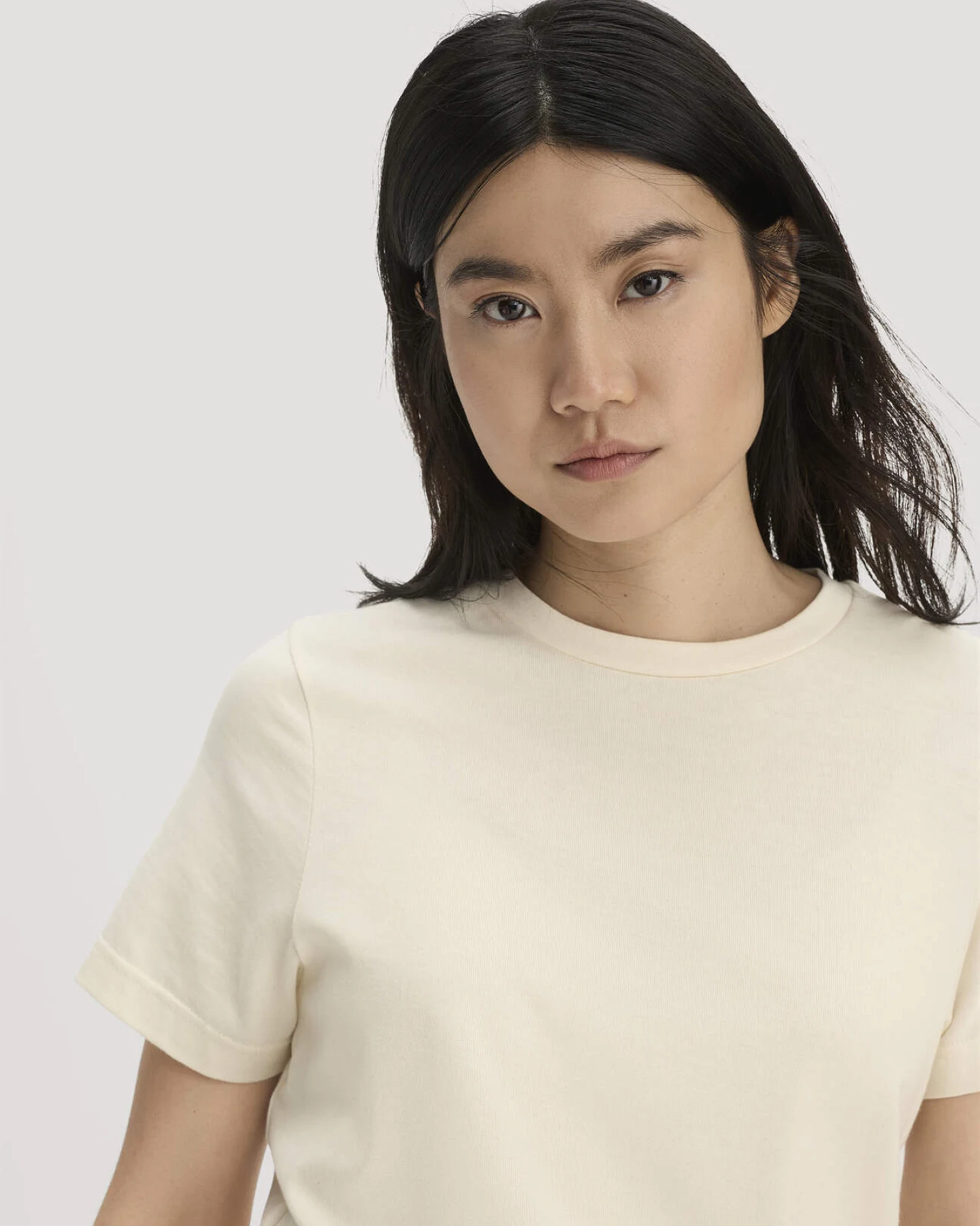 hessnatur Damen Heavy T-Shirt Relaxed aus Bio-Baumwolle - natur - Größe 48 – Ansicht 4