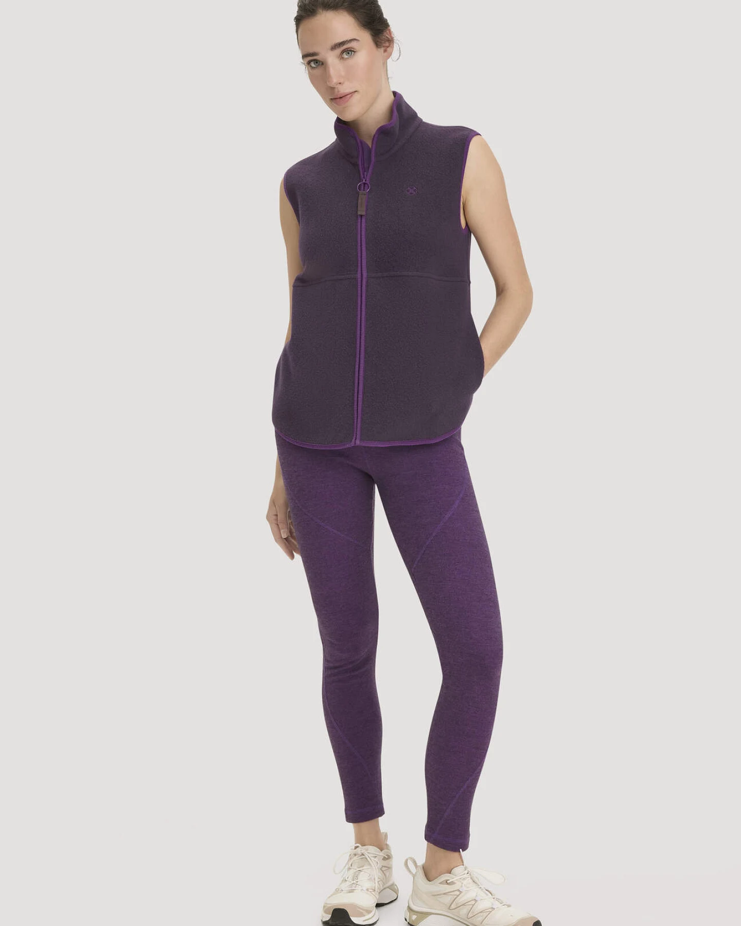 hessnatur Loungewear Fleece Weste Regular ACTIVE LIGHT aus Bio-Baumwolle - lila - Größe XL – Ansicht 2