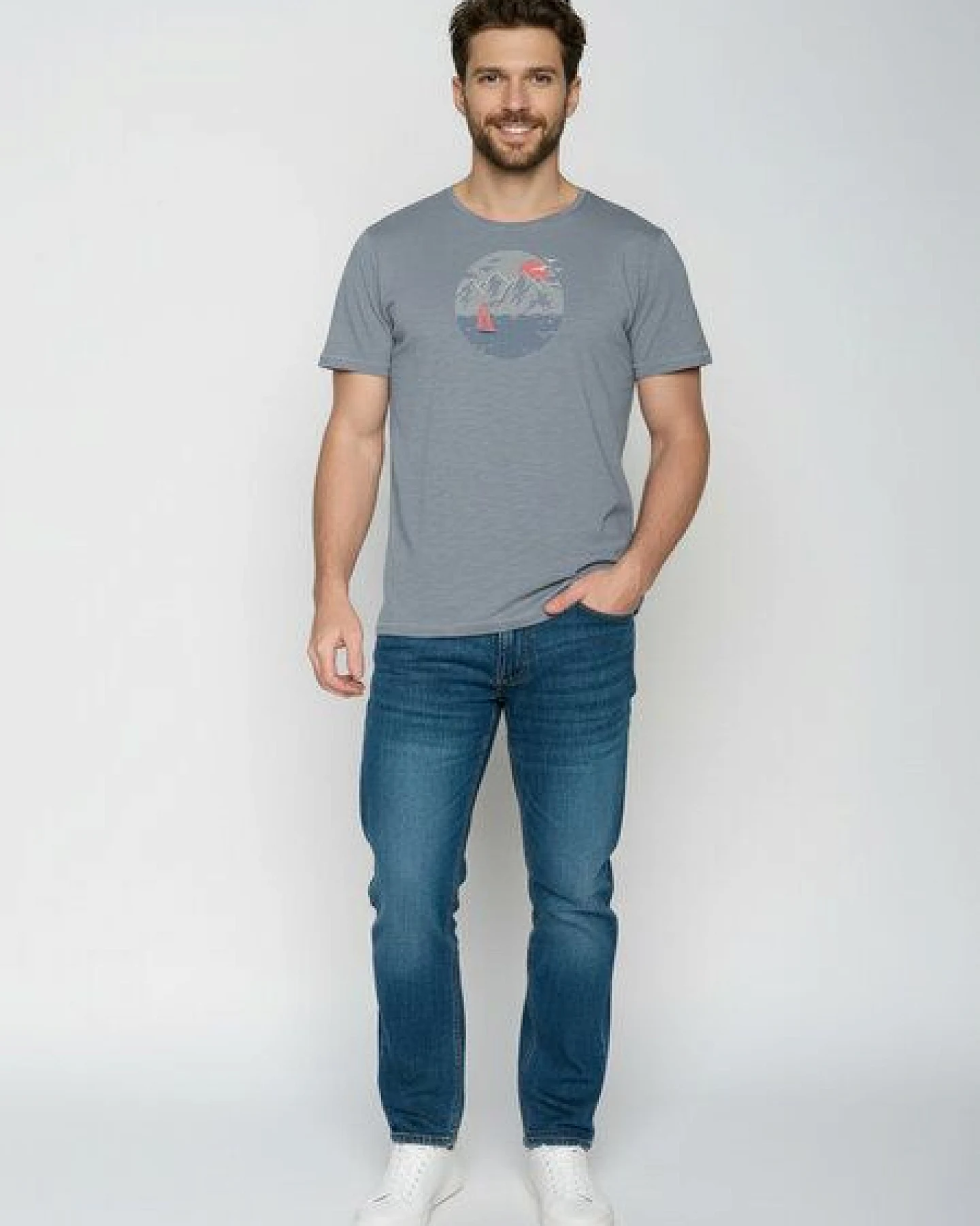 GREENBOMB Sail Circle Spice - Sportliches T-Shirt aus Bio-Baumwolle / hochwertiger Print / GOTS / Fair & Vegan – Ansicht 3