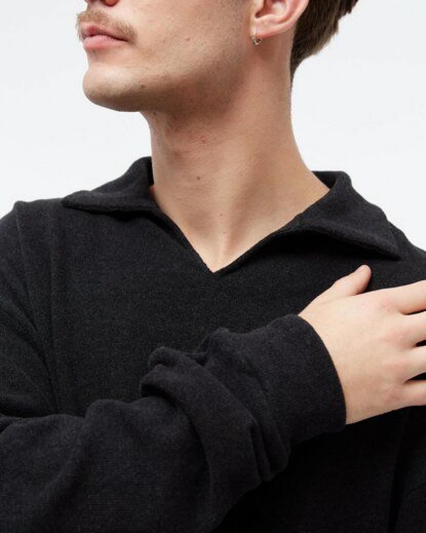 Givn Berlin Sweater GBBELA aus recycelter Baumwolle mit Kragen – Ansicht 4
