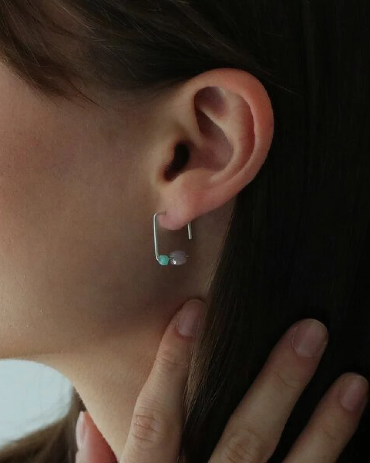 BELLYBIRD Jewellery Ohrhaken mit Steinen, gehämmert