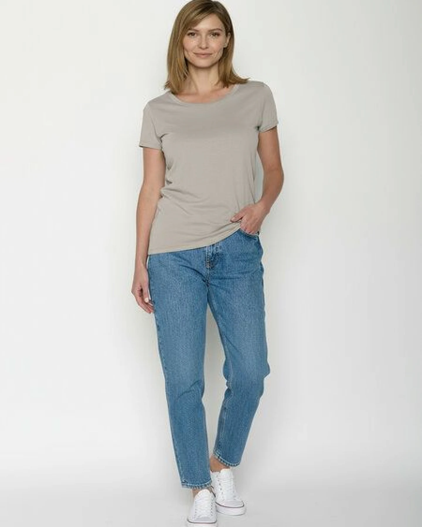 GREENBOMB Basic Loves - Sportliches T-Shirt aus Bio-Baumwolle / GOTS / Fair & Vegan – Ansicht 3