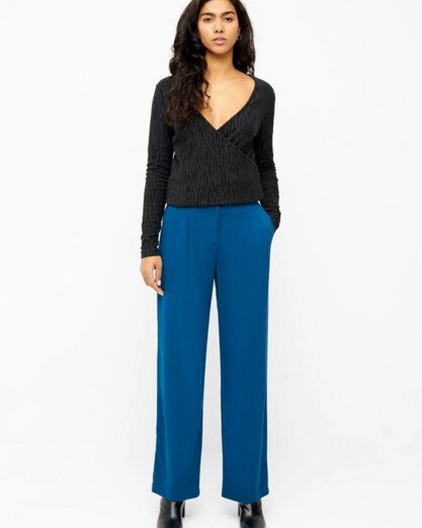 Givn Berlin Wickelbluse CLEA aus Bio-Baumwolle – Ansicht 2