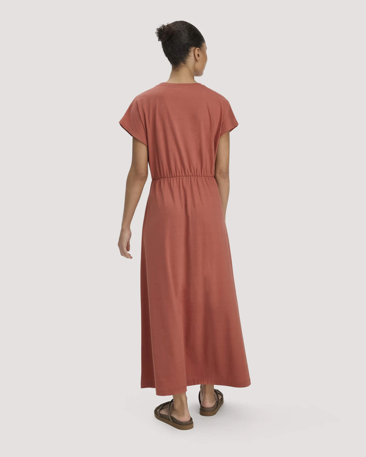 hessnatur Damen Jersey Kleid Knöchellang Relaxed aus Bio-Baumwolle - braun - Größe 36 – Ansicht 2