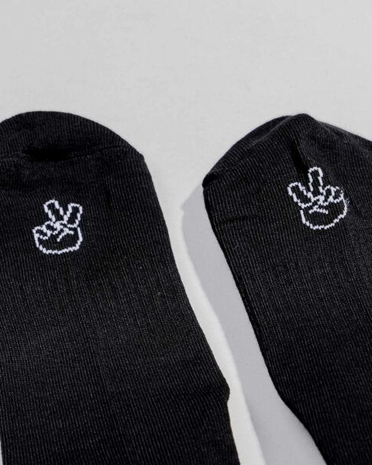 FYNGERS Sportsocken F*ck You / Peace / Rock'n'Roll / Hang Loose / OK – Bio-Baumwolle – Fair produziert in Portugal – Ansicht 3