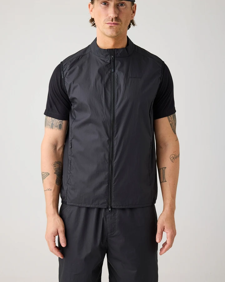 KnowledgeCotton Apparel Herren vegan Weste Herren Vent Ripstop 90 Black Jet