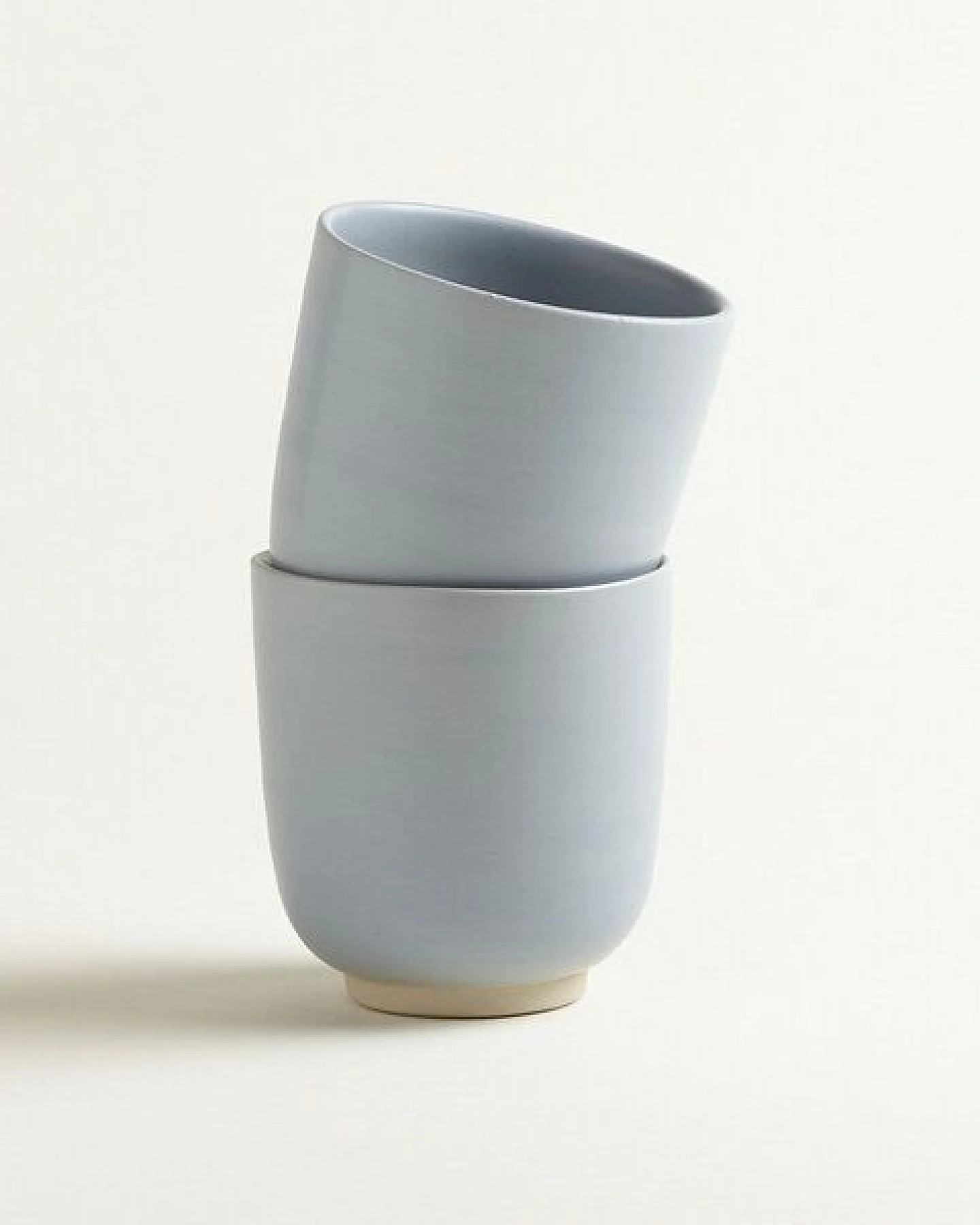 onomao Handgemachter Becher aus Steinzeug – Ansicht 4