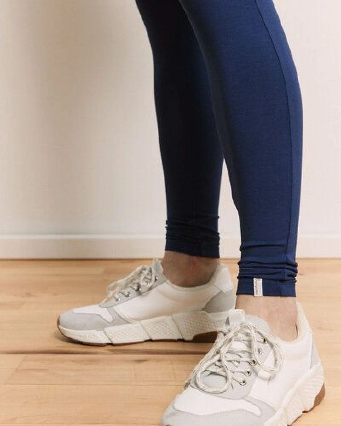 TRANQUILLO Jersey Leggings Tinaa aus EcoVero Viskose by Lenzing (1070005) – Ansicht 3