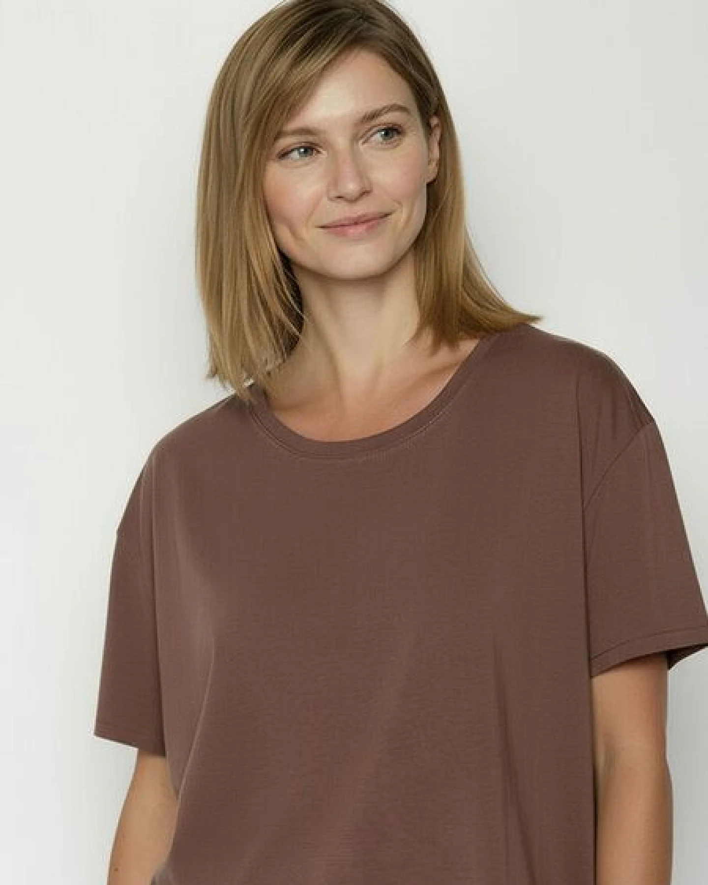 GREENBOMB Basic Feel - Lässiges T-Shirt aus Bio-Baumwoll-Mix / GOTS / Fair & Vegan – Ansicht 2