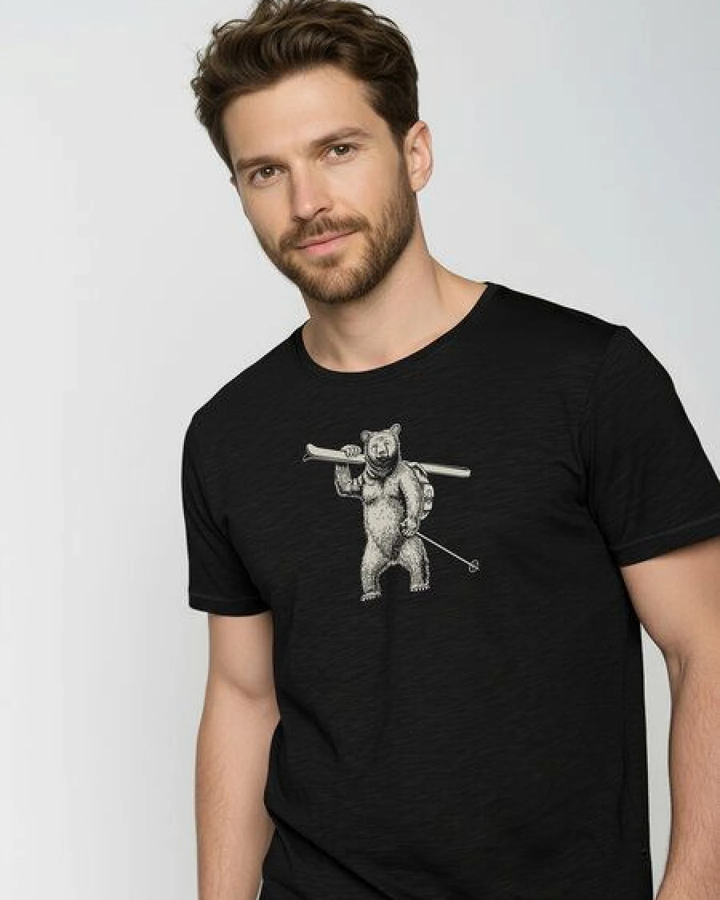 GREENBOMB Ski Bear Spice - Sportliches T-Shirt aus Bio-Baumwolle / hochwertiger Print / GOTS / Fair & Vegan – Ansicht 2