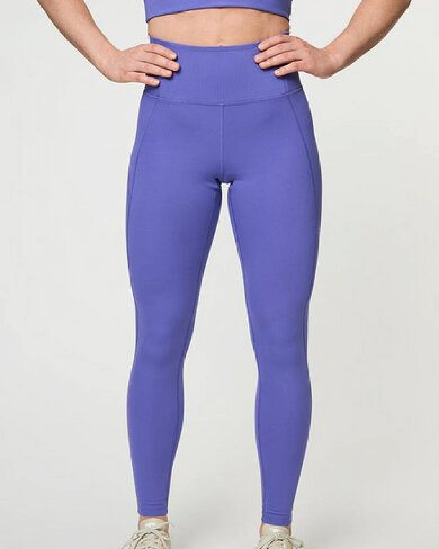 Girlfriend Collective Damen Yogaleggings mit hohem Bund „Compressive High-Rise" aus recycelten Plastikflaschen – Ansicht 2