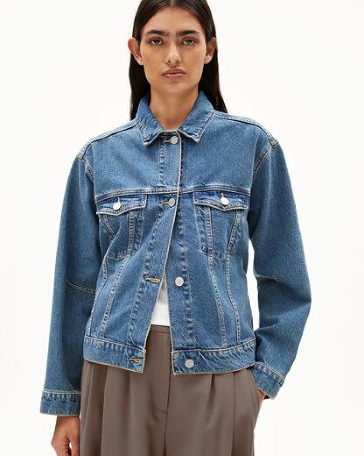 ARMEDANGELS TAANA Damen Jeansjacke aus recycelter Baumwolle