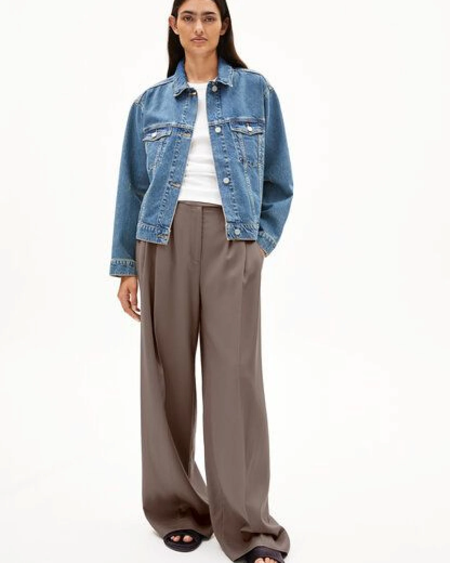 ARMEDANGELS TAANA Damen Jeansjacke aus recycelter Baumwolle – Ansicht 4