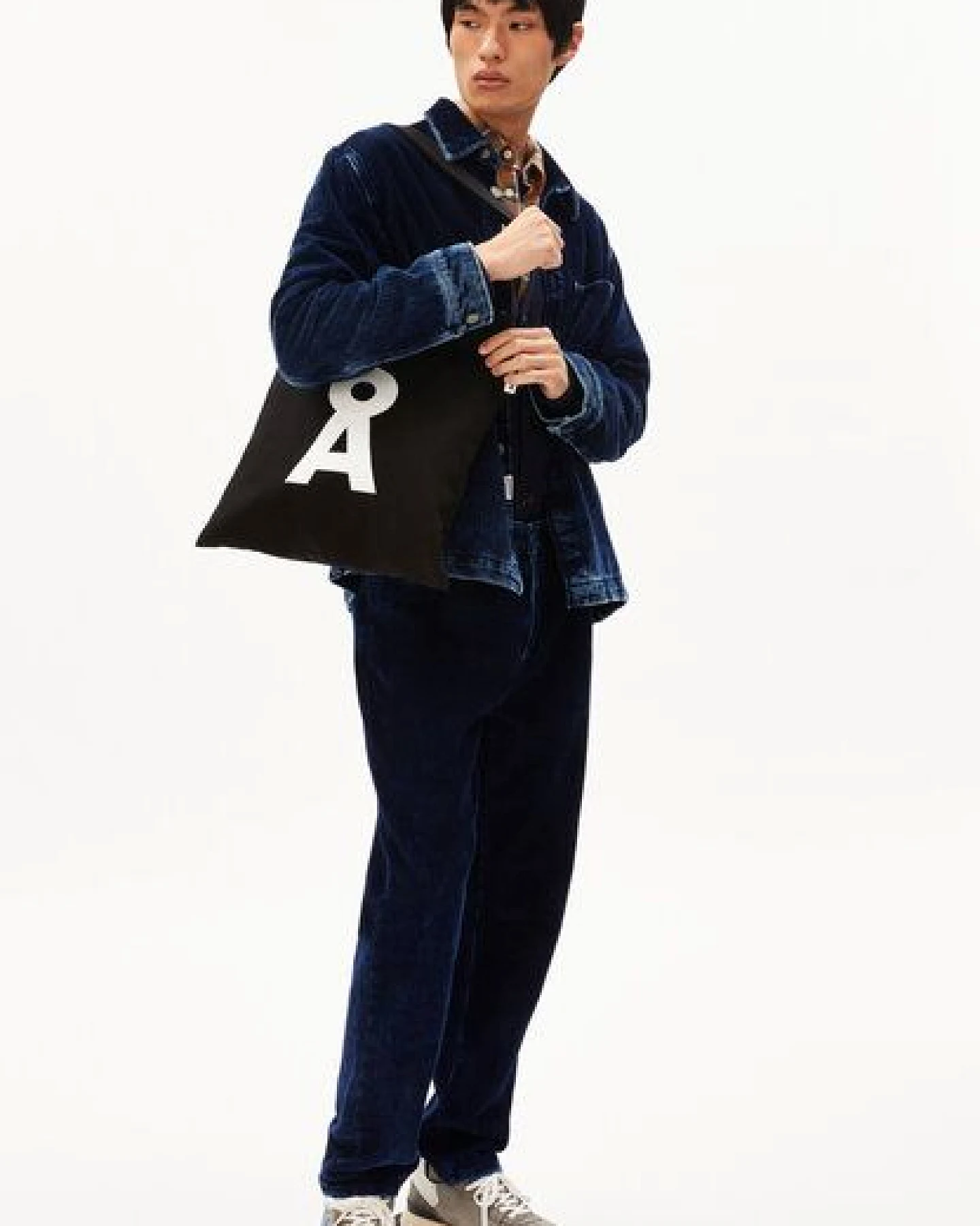 ARMEDANGELS TOTAA BOLD Unisex Tote Bag aus Bio-Baumwolle – Ansicht 3