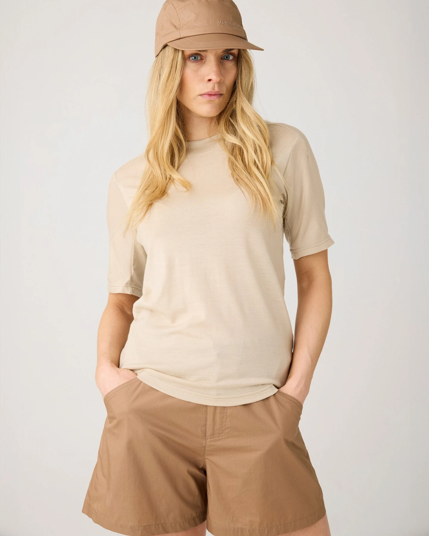 KnowledgeCotton Apparel Damen vegan Shorts Sky Relaxed Vent Ripstop 90 Tuffet Braun – Ansicht 2