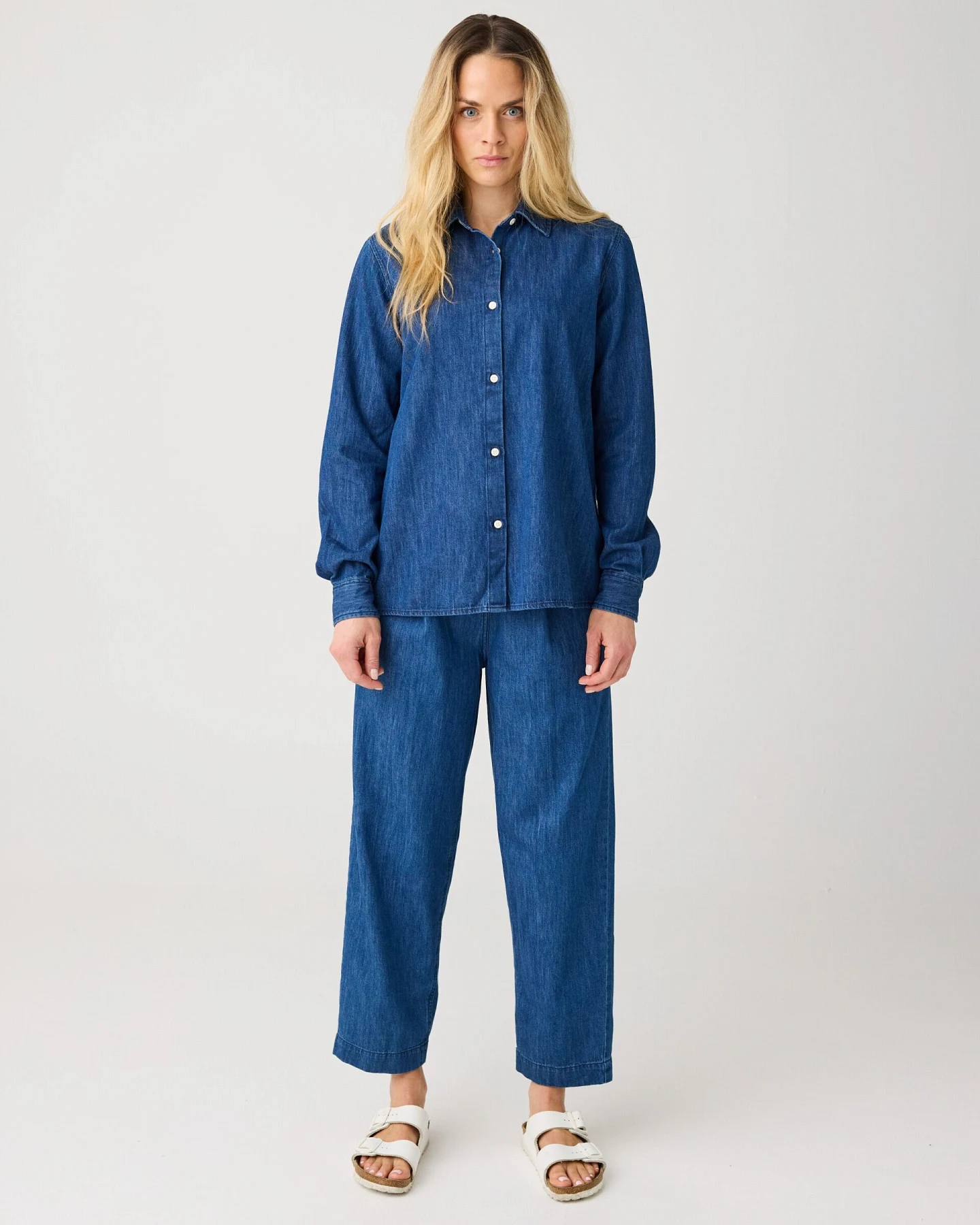 KnowledgeCotton Apparel Damen vegan Denim-Hose Dunkelblau – Ansicht 2