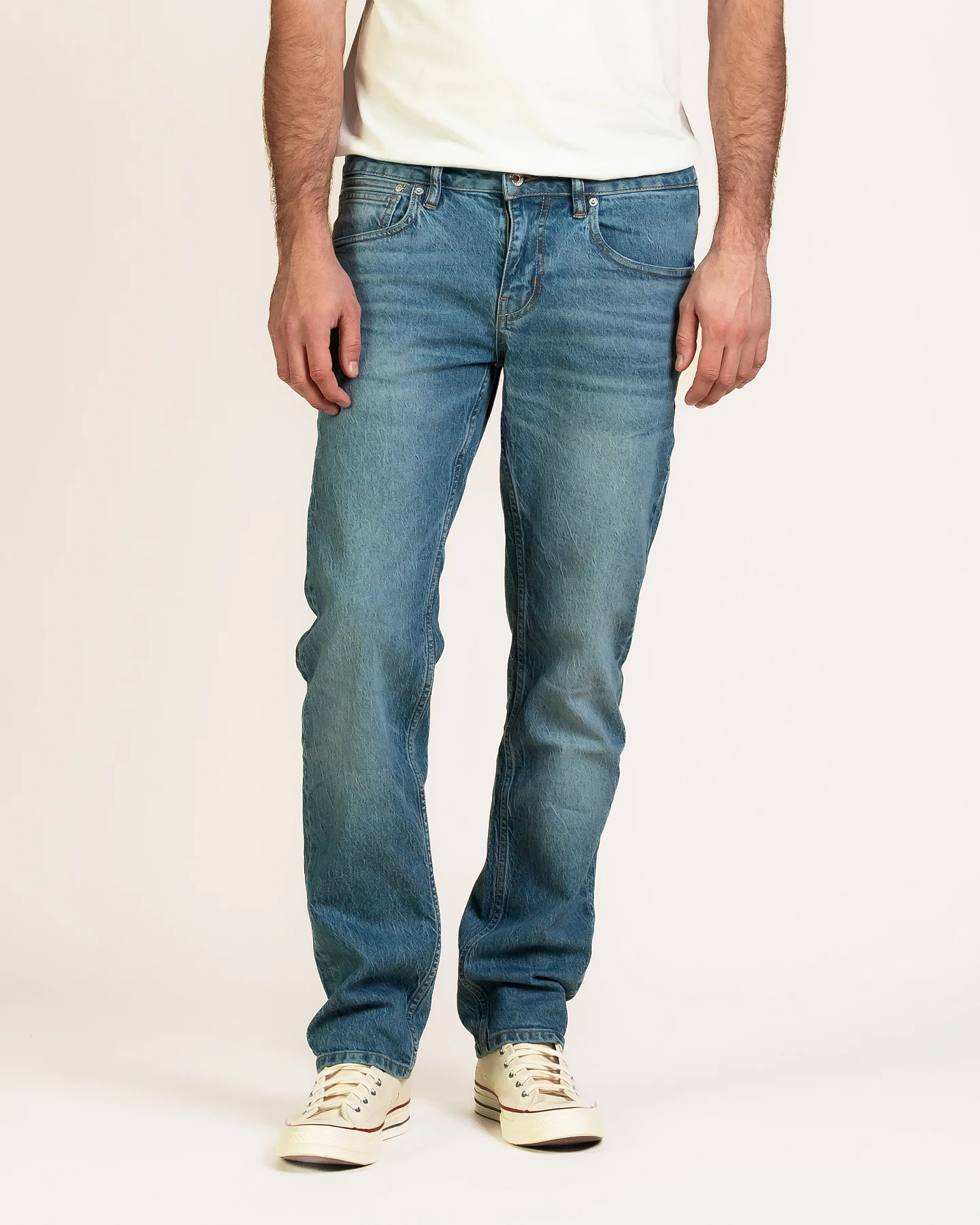Kuyichi Herren vegan Jeans Nick Straight Rebel Blue – Ansicht 2