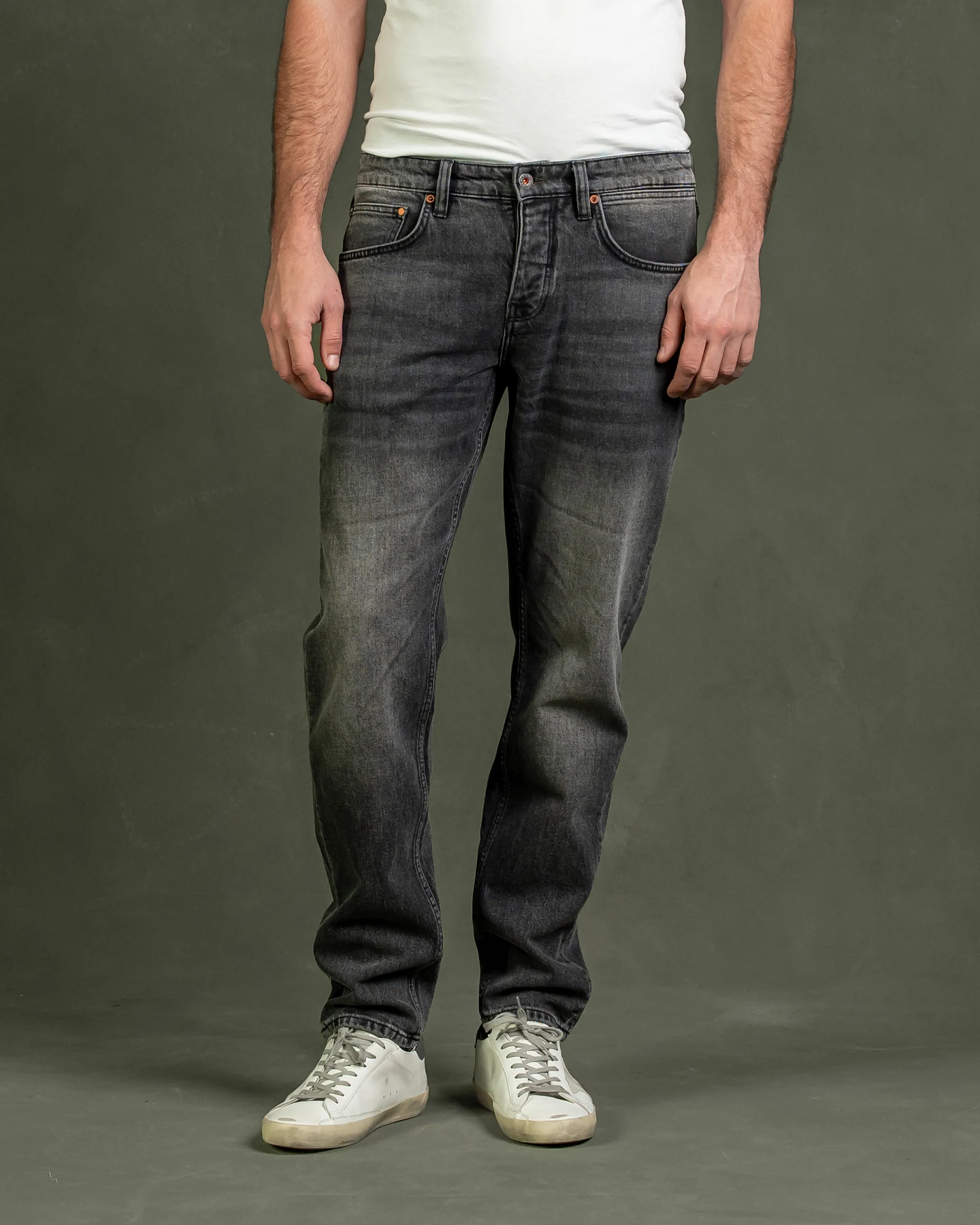 Kuyichi Herren vegan Jeans Jim Regular Slim Ash Riff – Ansicht 2