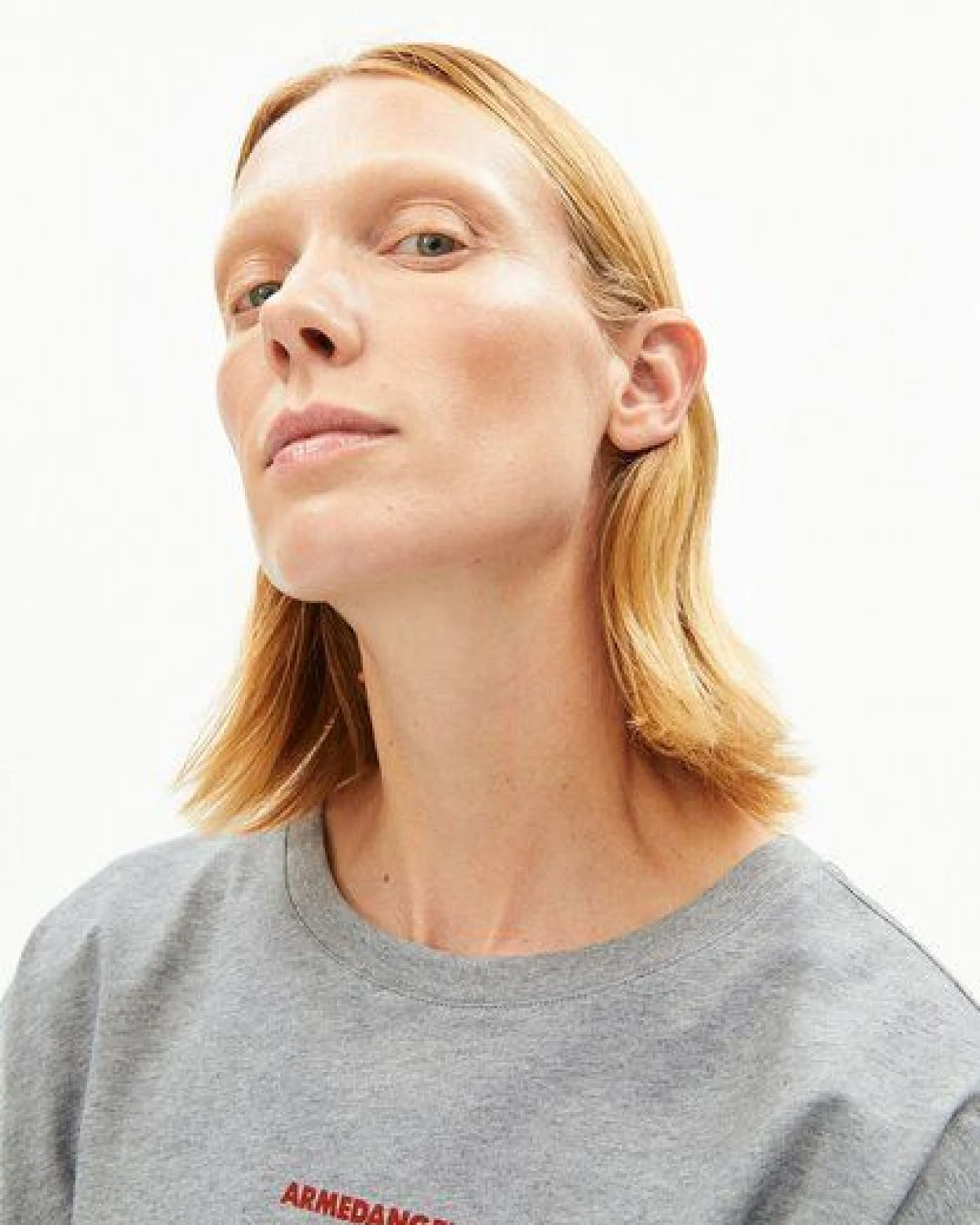 ARMEDANGELS FIETAA SMILE Damen Longsleeve aus Bio-Baumwolle – Ansicht 3