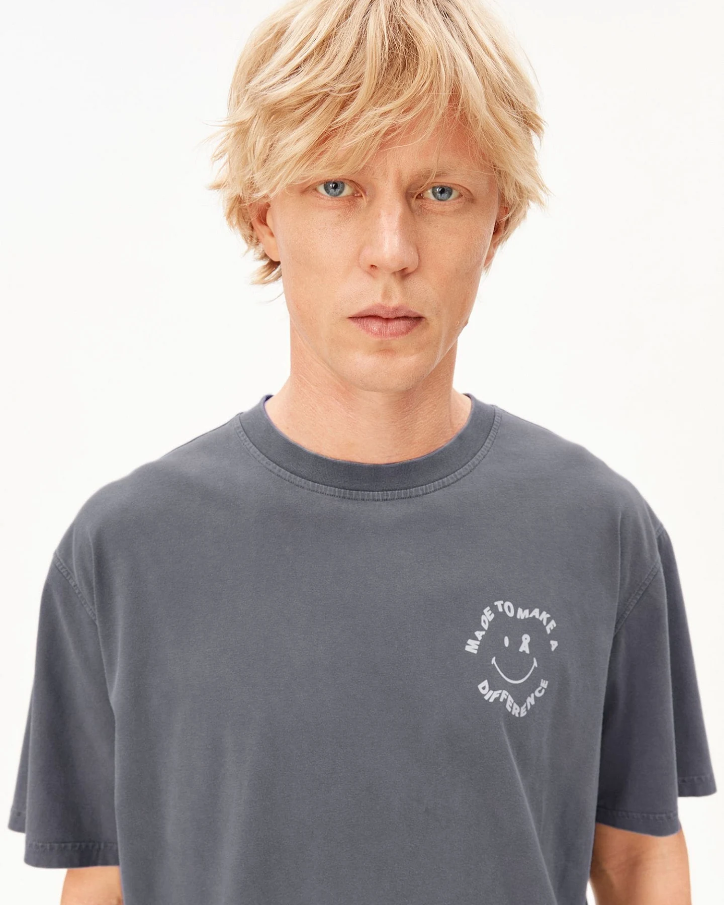 ARMEDANGELS T-Shirt MAARKOS GMT DYE SMILE – Ansicht 4