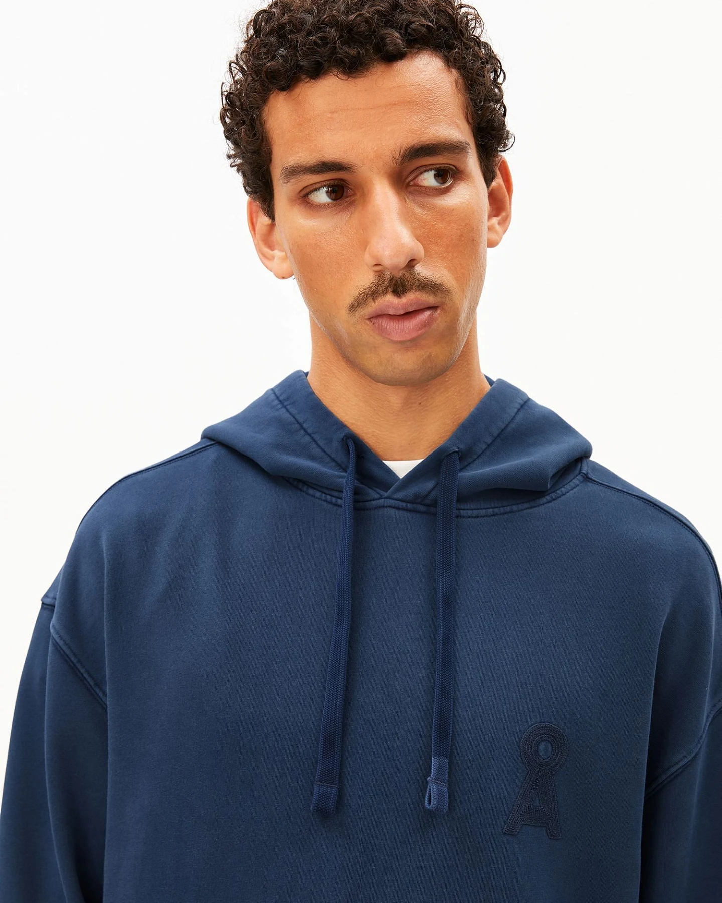 ARMEDANGELS Kapuzenpullover ICONIC GMT DYE – Ansicht 4