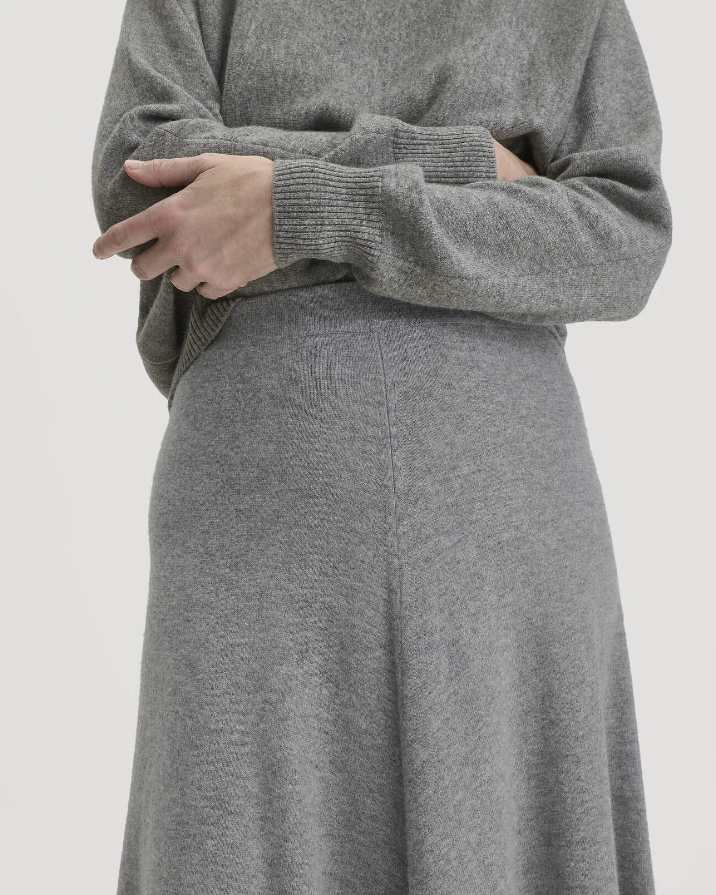 hessnatur Damen Strick Rock Midi Regular aus Bio-Merinowolle mit Cashmere - grau - Größe XL – Ansicht 3