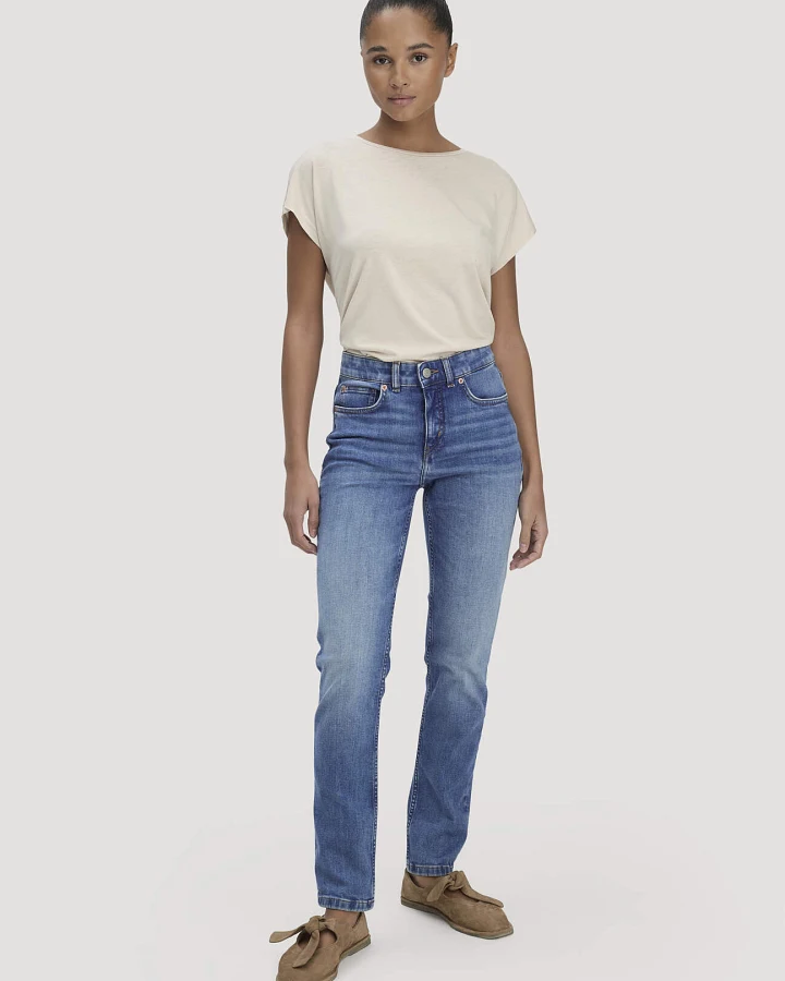 hessnatur Damen Jeans LEA Slim aus Bio-Denim - blau - Größe 25/30