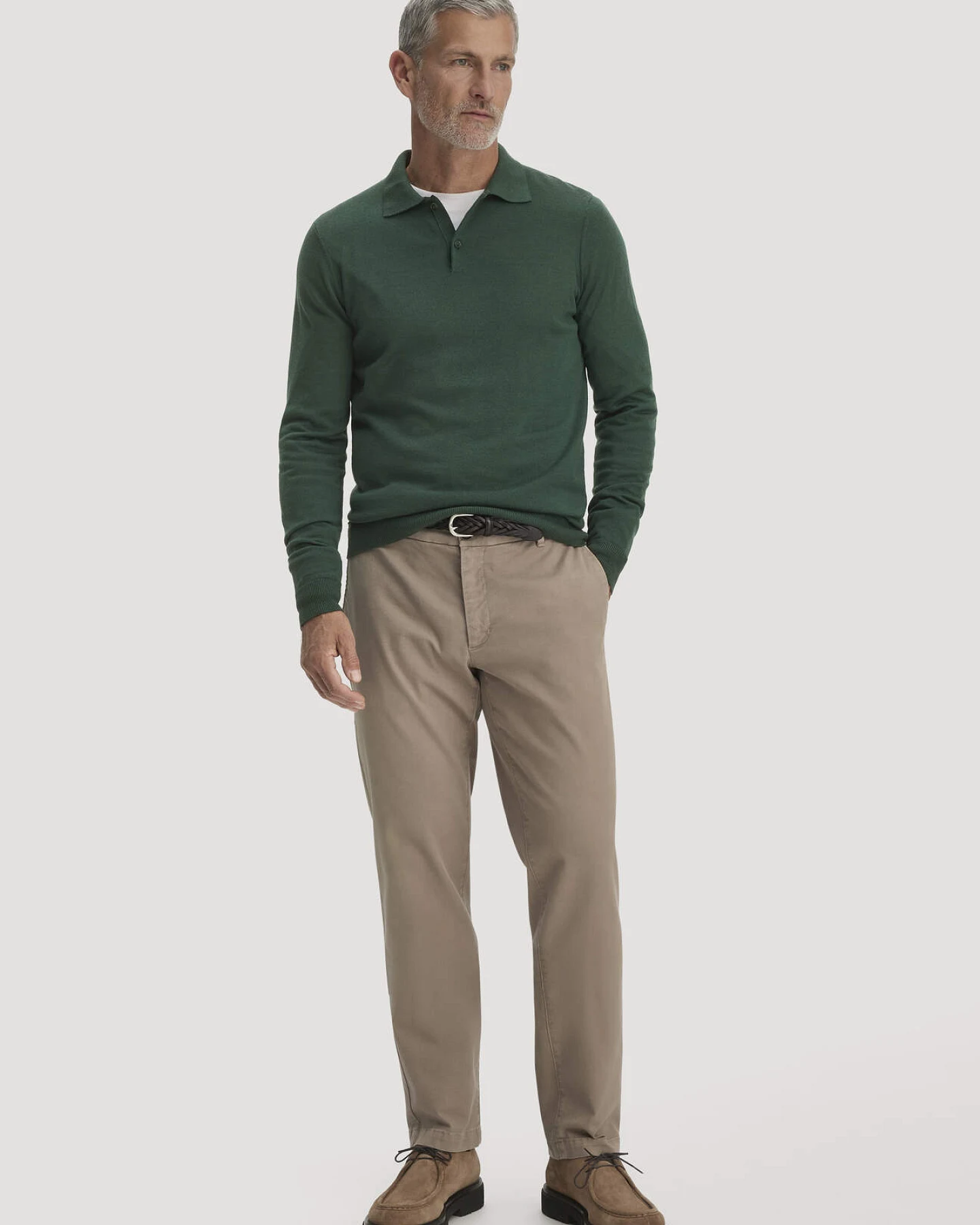 hessnatur Herren Strick Polo Regular aus Bio-Merinowolle - grün - Größe L – Ansicht 2