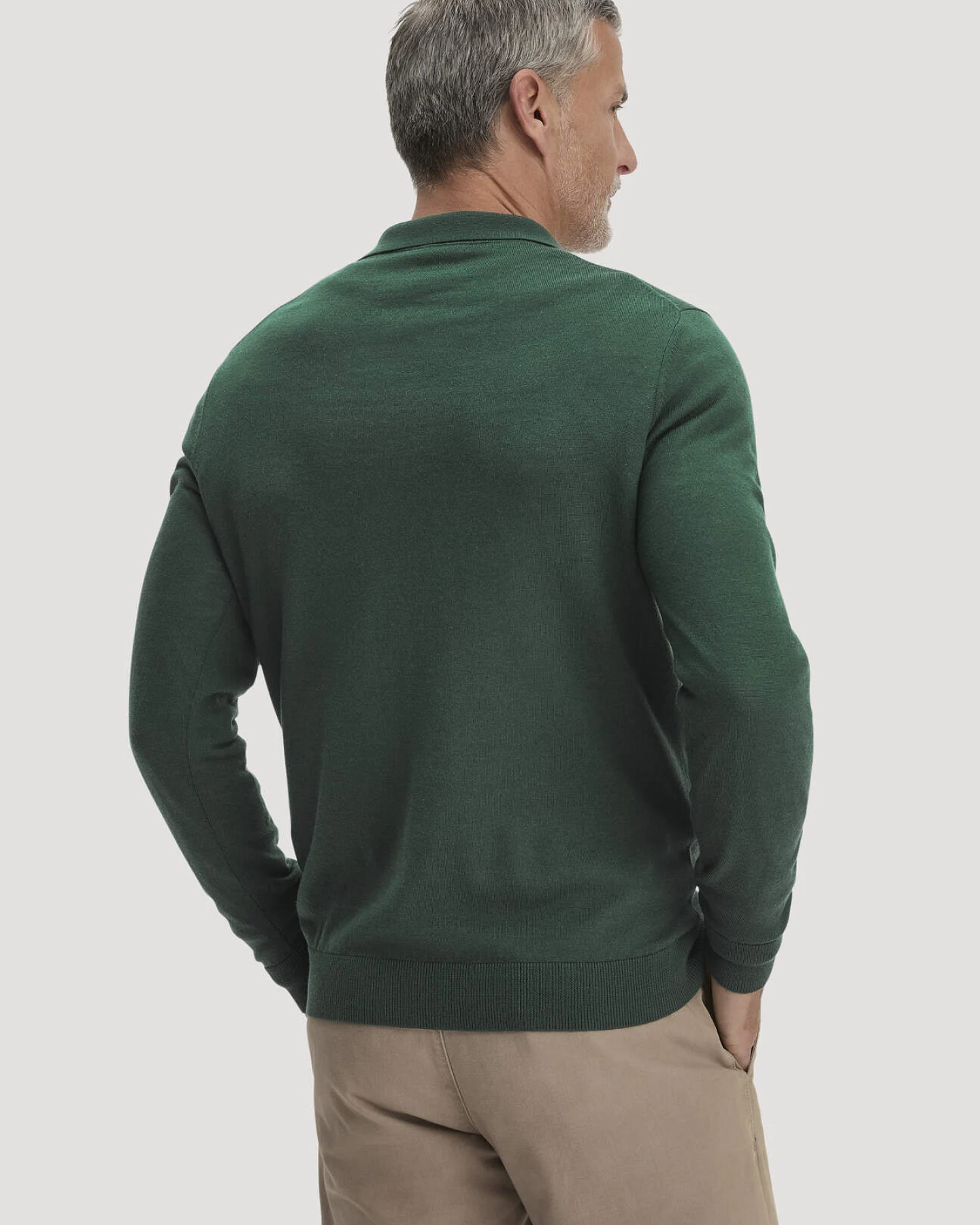 hessnatur Herren Strick Polo Regular aus Bio-Merinowolle - grün - Größe L – Ansicht 3
