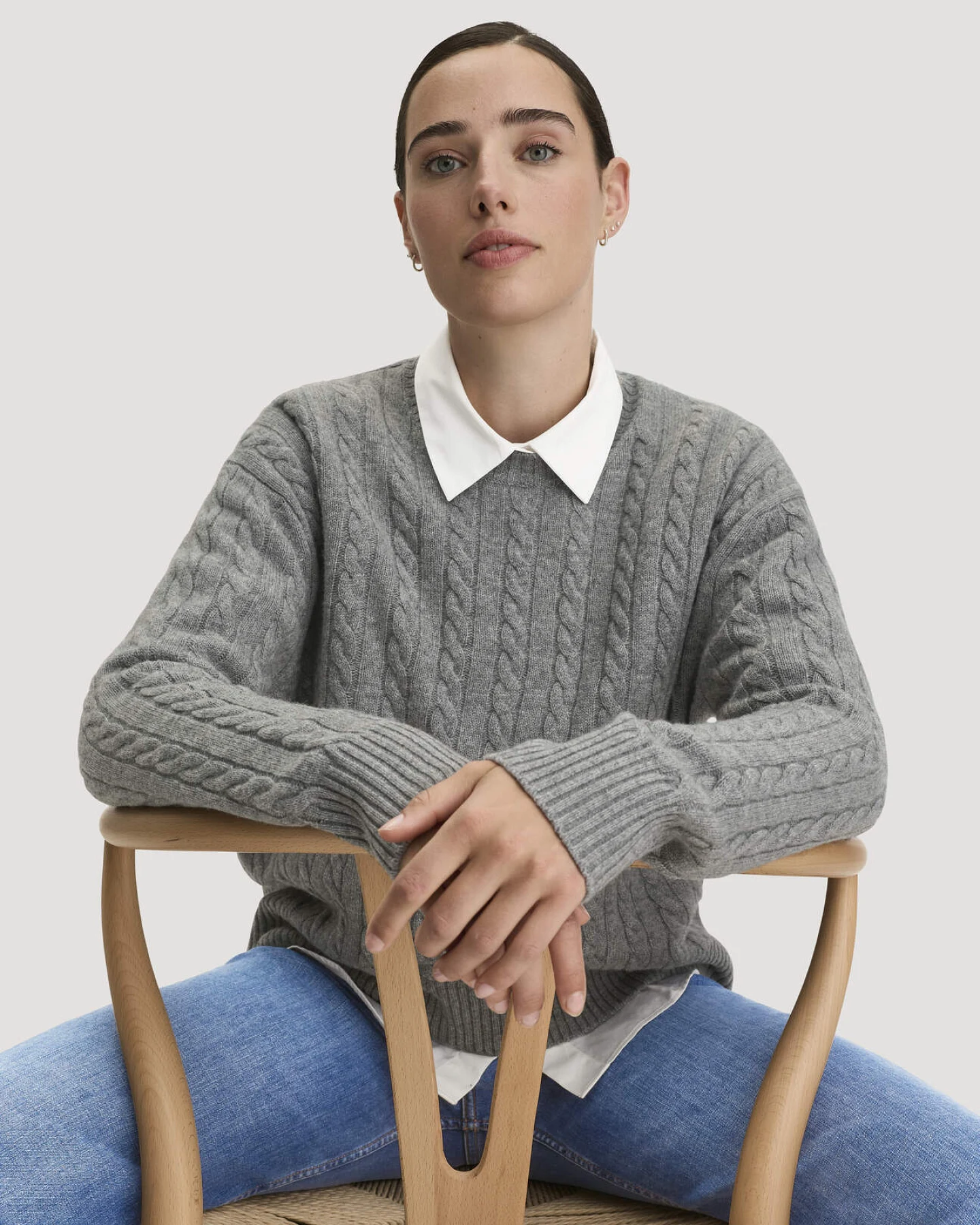 hessnatur Damen Pullover Oversize aus Bio-Schurwolle mit Cashmere - grau - Größe M – Ansicht 4
